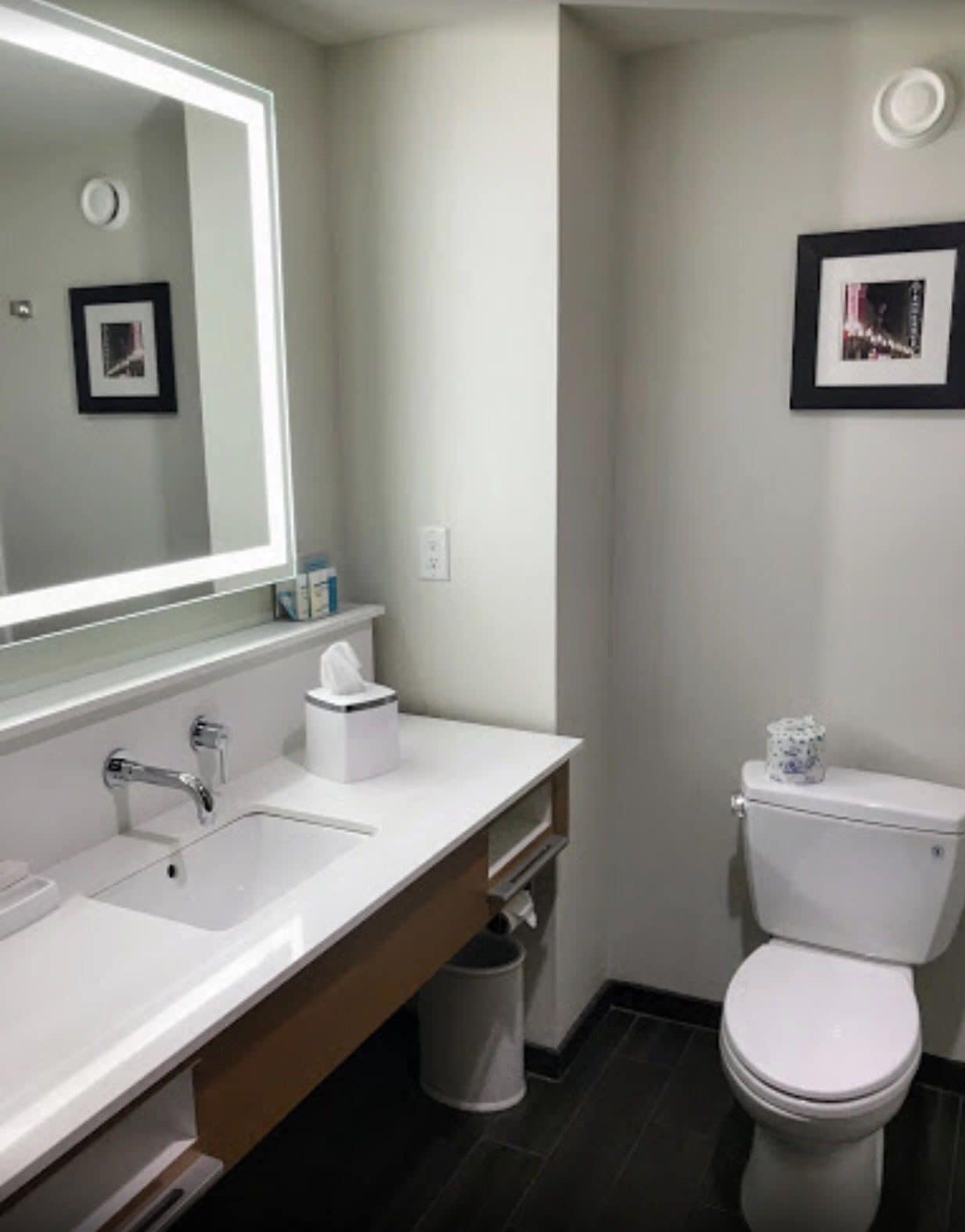 Hampton Inn & Suites Knoxville Papermill Drive Hampton Inn & Suites Knoxville Papermill Drive