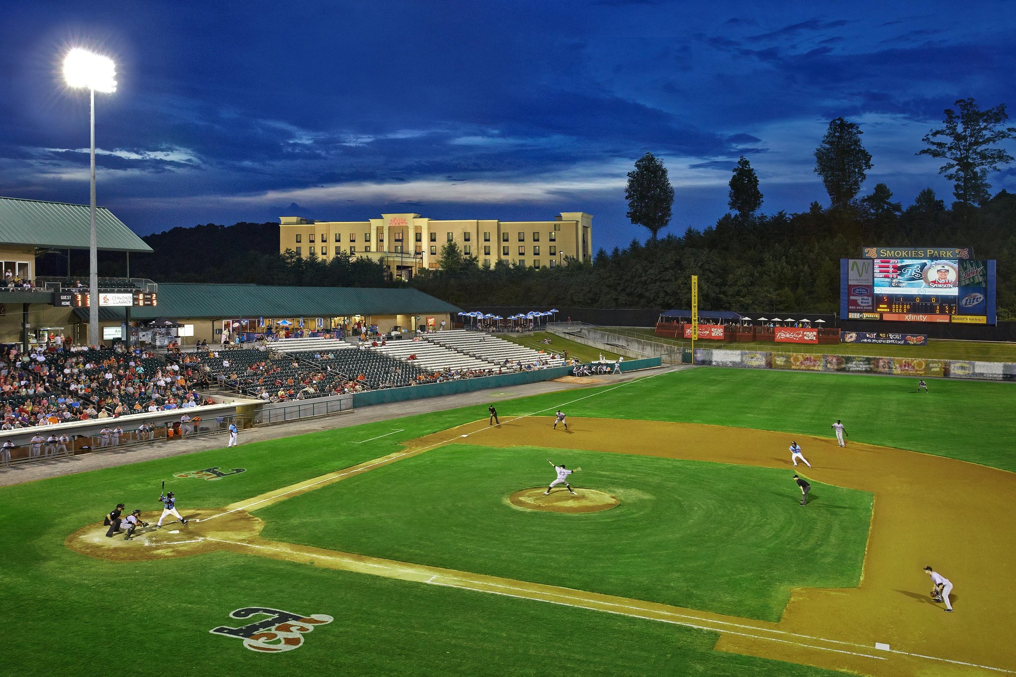Hampton Inn & Suites Sevierville @ Stadium Drive Hampton Inn & Suites Sevierville @ Stadium Drive