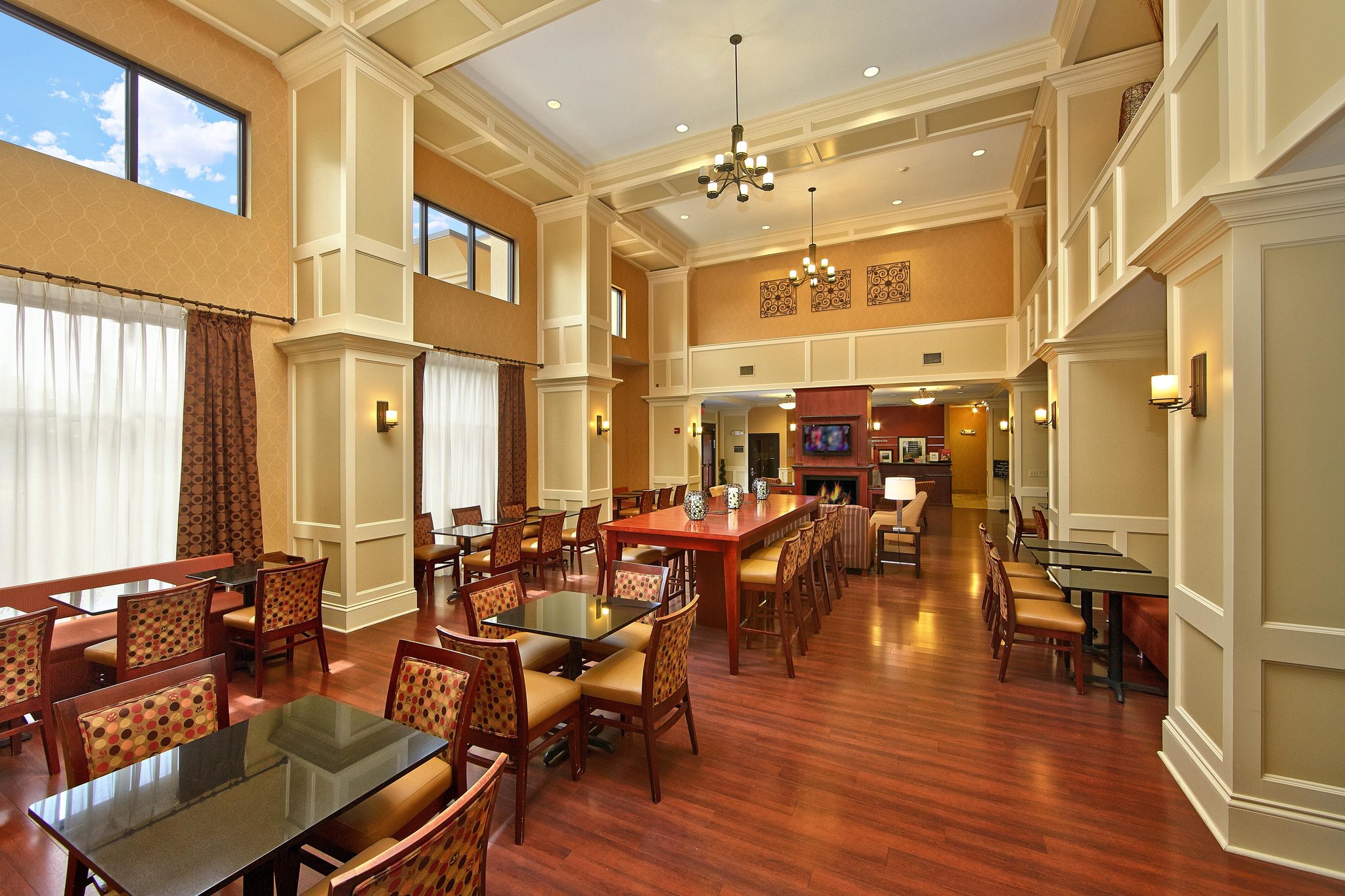 Hampton Inn & Suites Sevierville @ Stadium Drive Hampton Inn & Suites Sevierville @ Stadium Drive