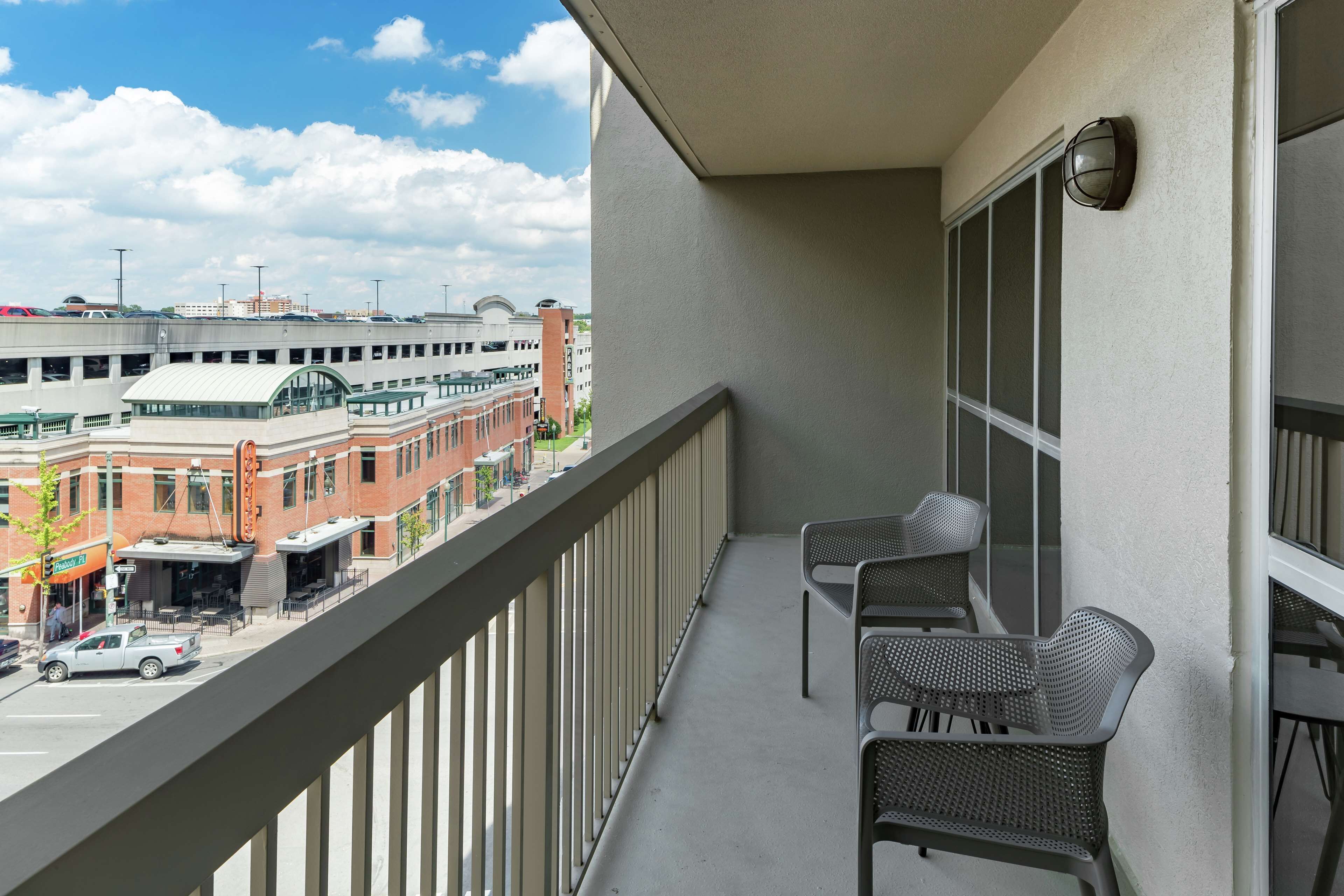 Hampton Inn & Suites Memphis-Beale Street Hampton Inn & Suites Memphis-Beale Street