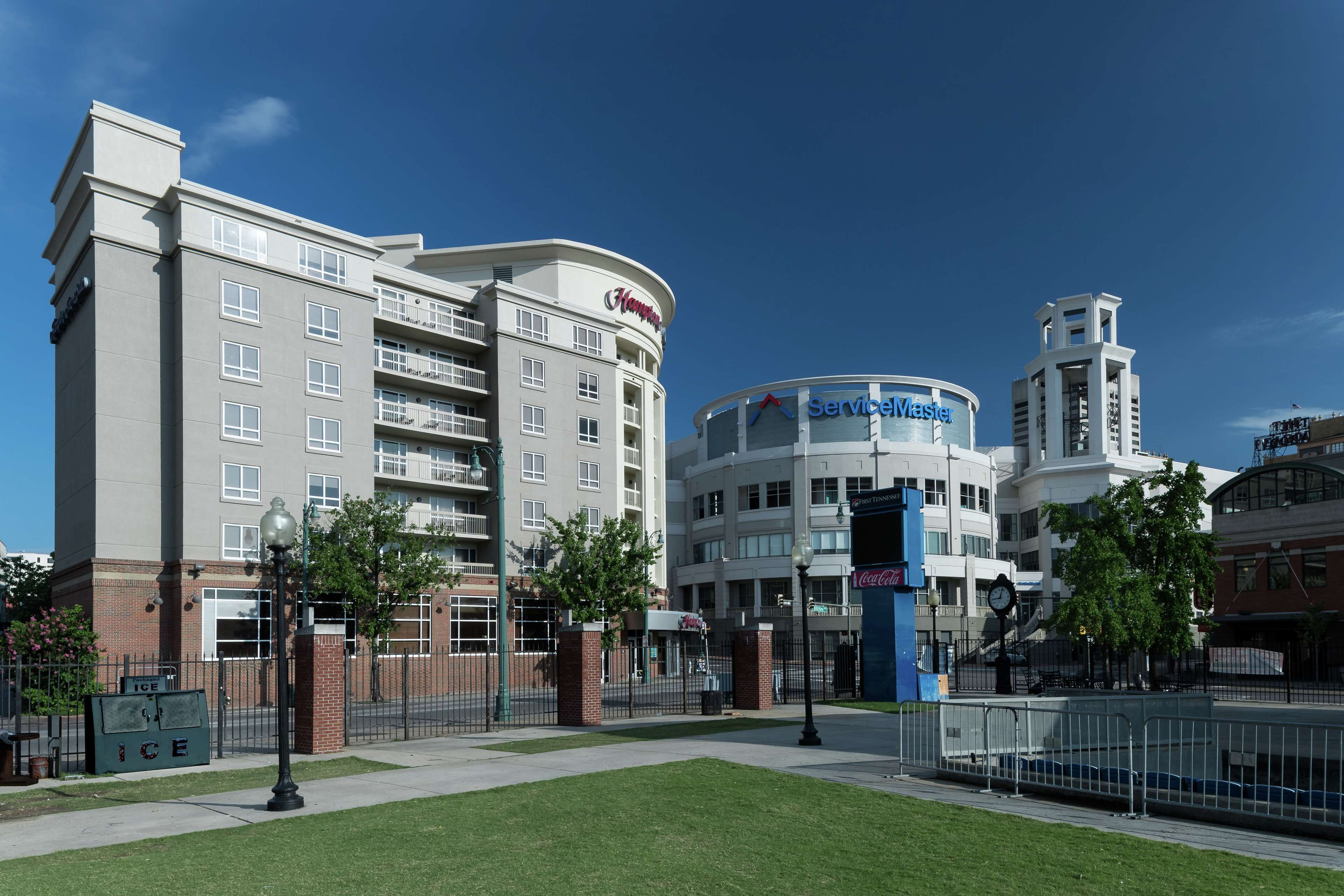 Hampton Inn & Suites Memphis-Beale Street Hampton Inn & Suites Memphis-Beale Street