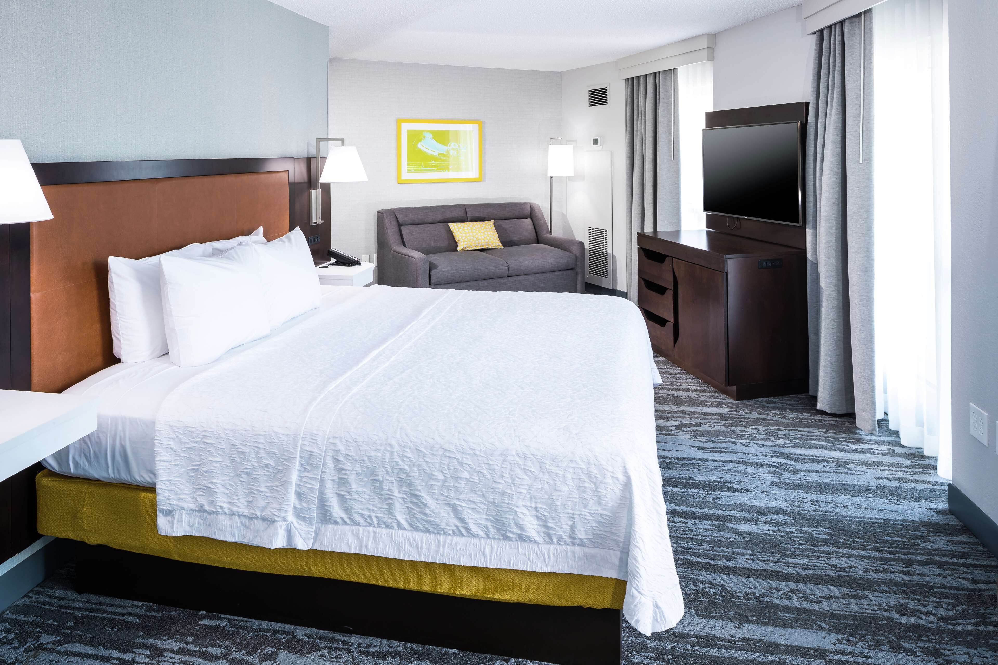 Hampton Inn & Suites Memphis-Beale Street Hampton Inn & Suites Memphis-Beale Street