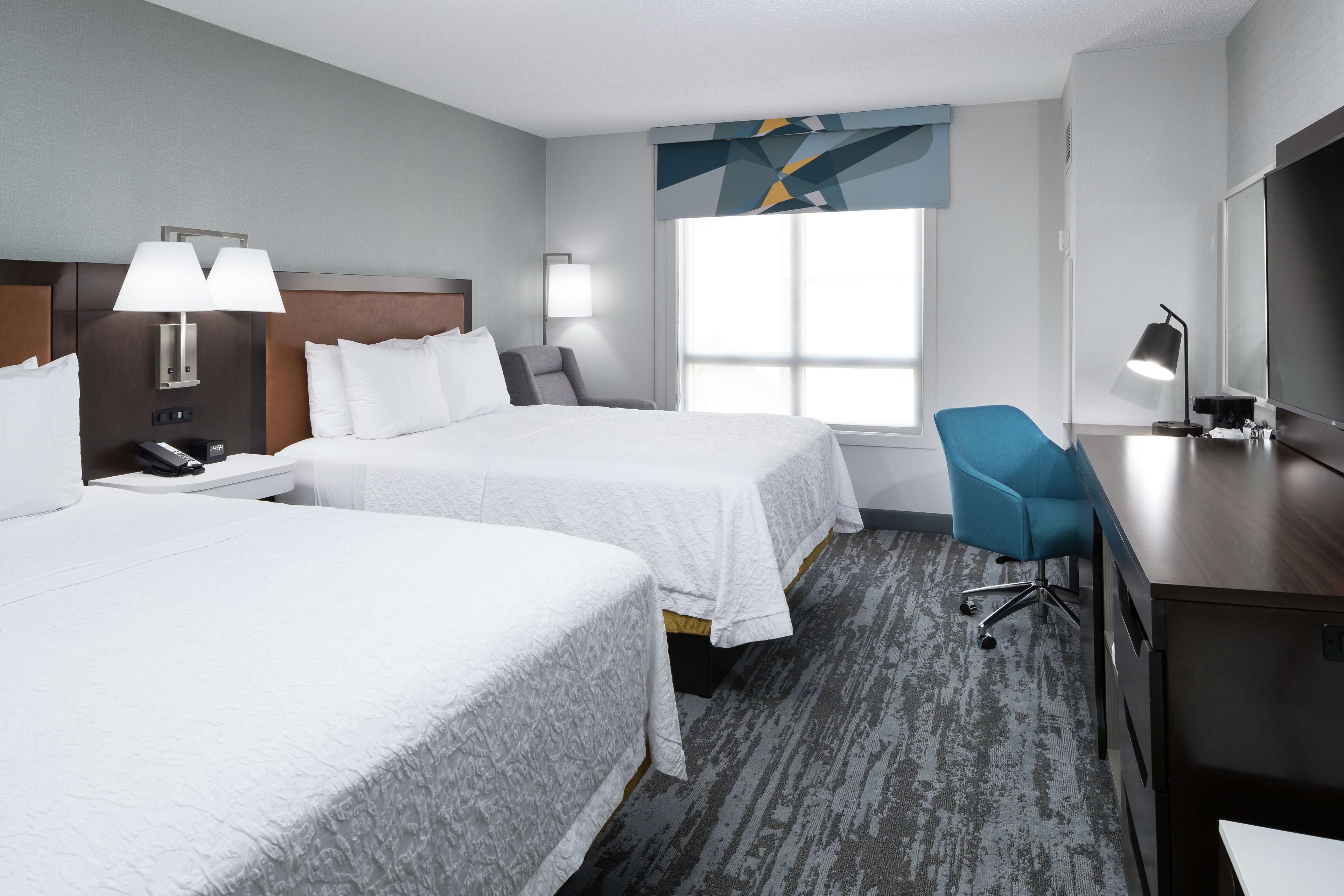 Hampton Inn & Suites Memphis-Beale Street Hampton Inn & Suites Memphis-Beale Street