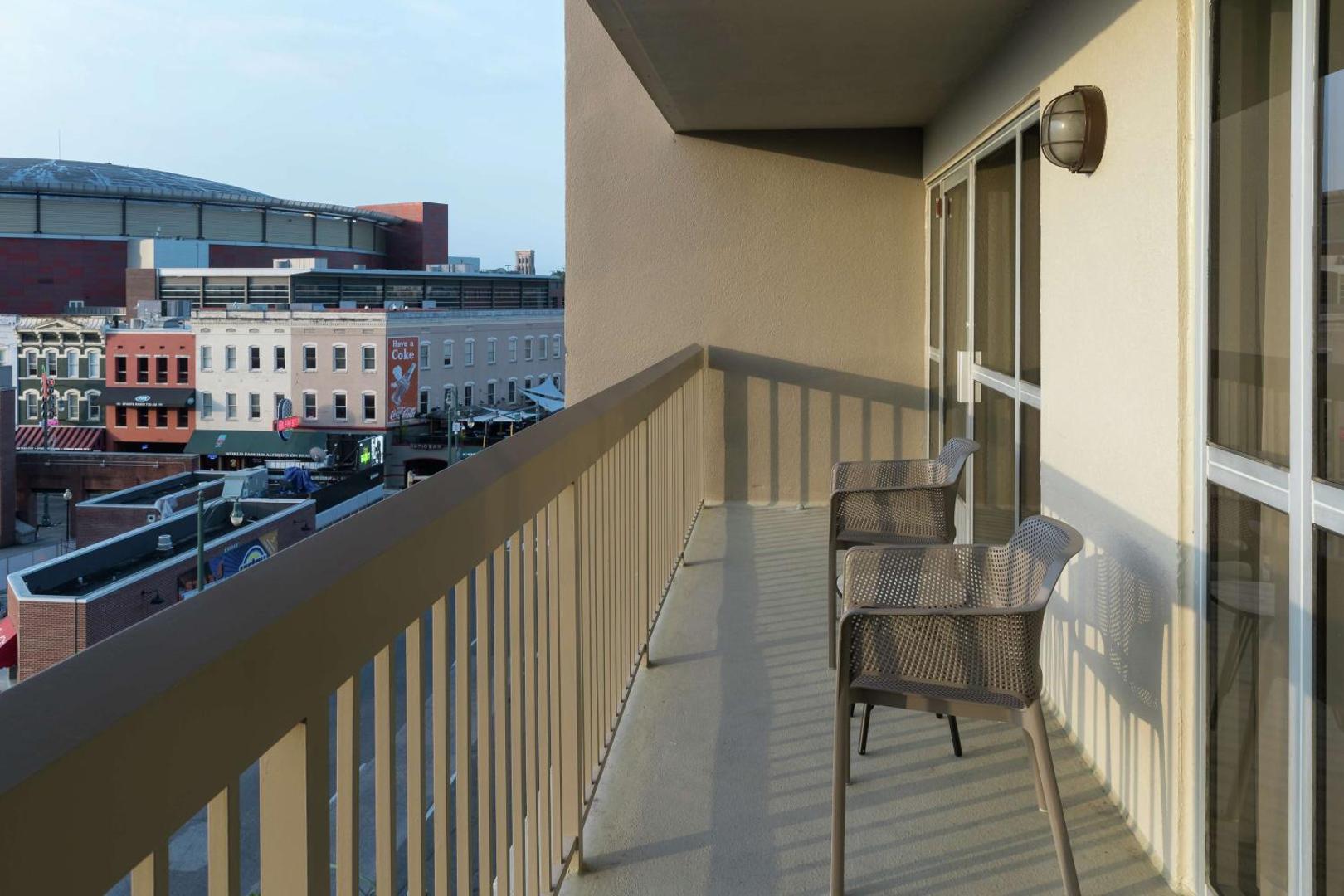 Hampton Inn & Suites Memphis-Beale Street Hampton Inn & Suites Memphis-Beale Street
