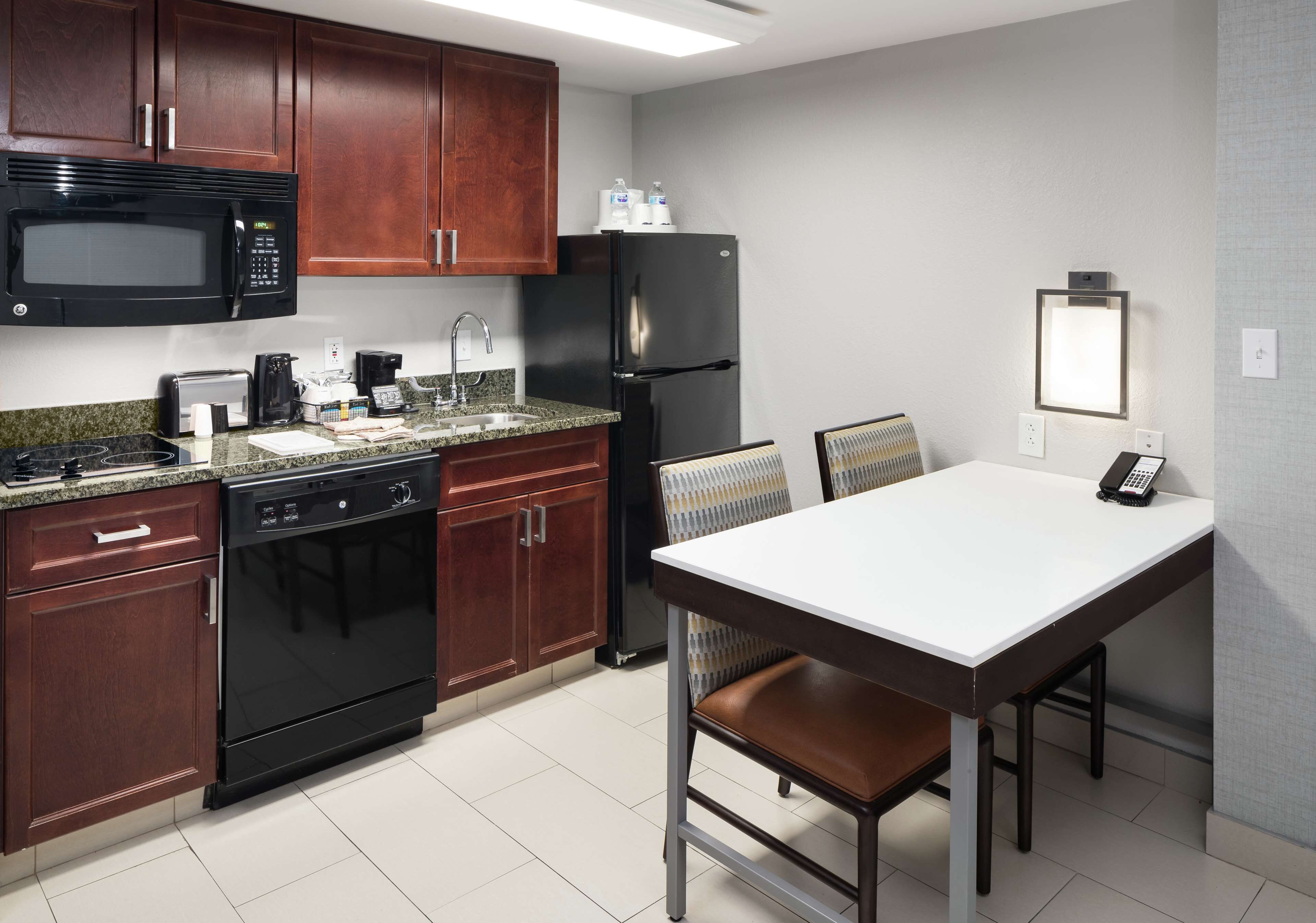 Hampton Inn & Suites Memphis-Beale Street Hampton Inn & Suites Memphis-Beale Street