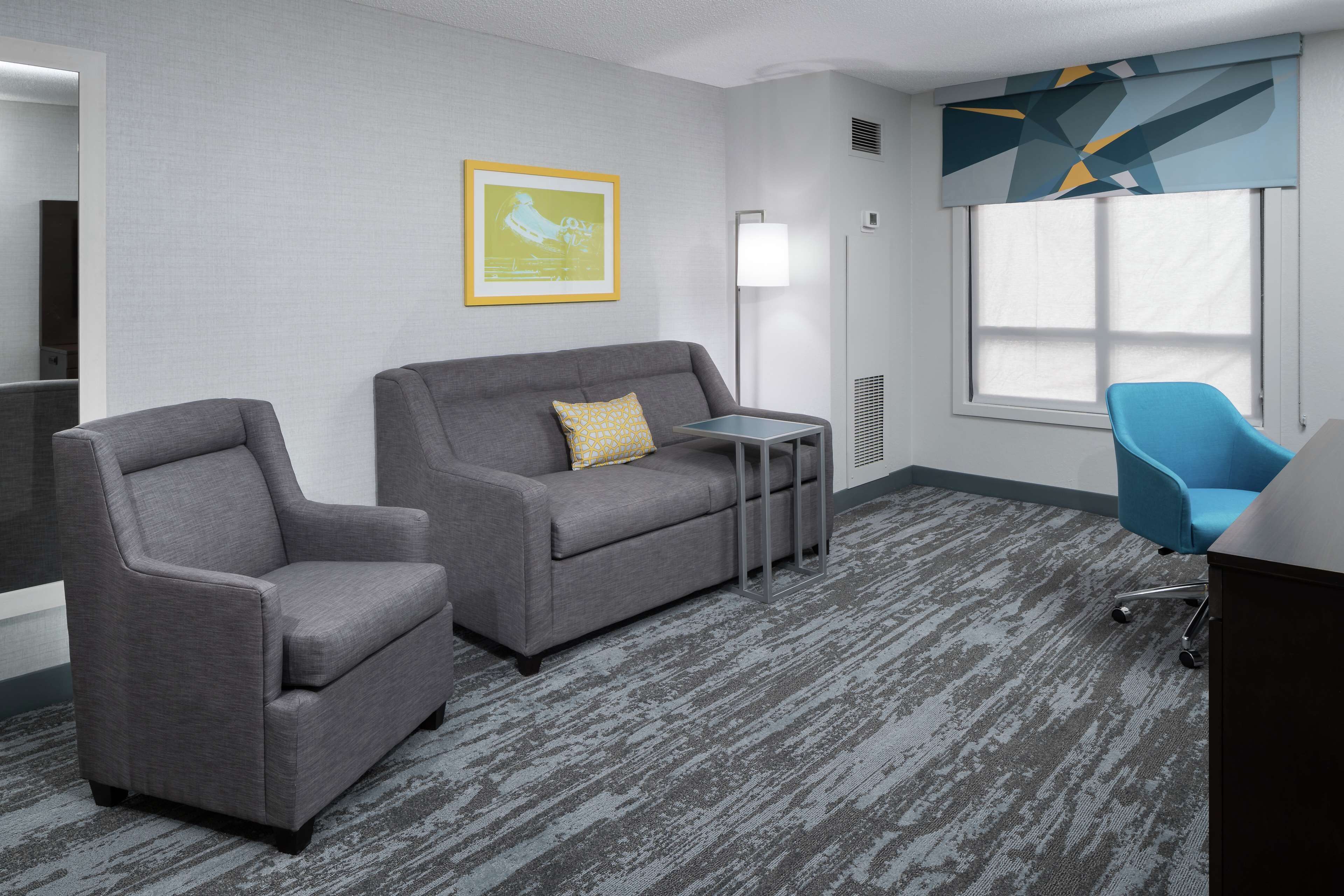 Hampton Inn & Suites Memphis-Beale Street Hampton Inn & Suites Memphis-Beale Street