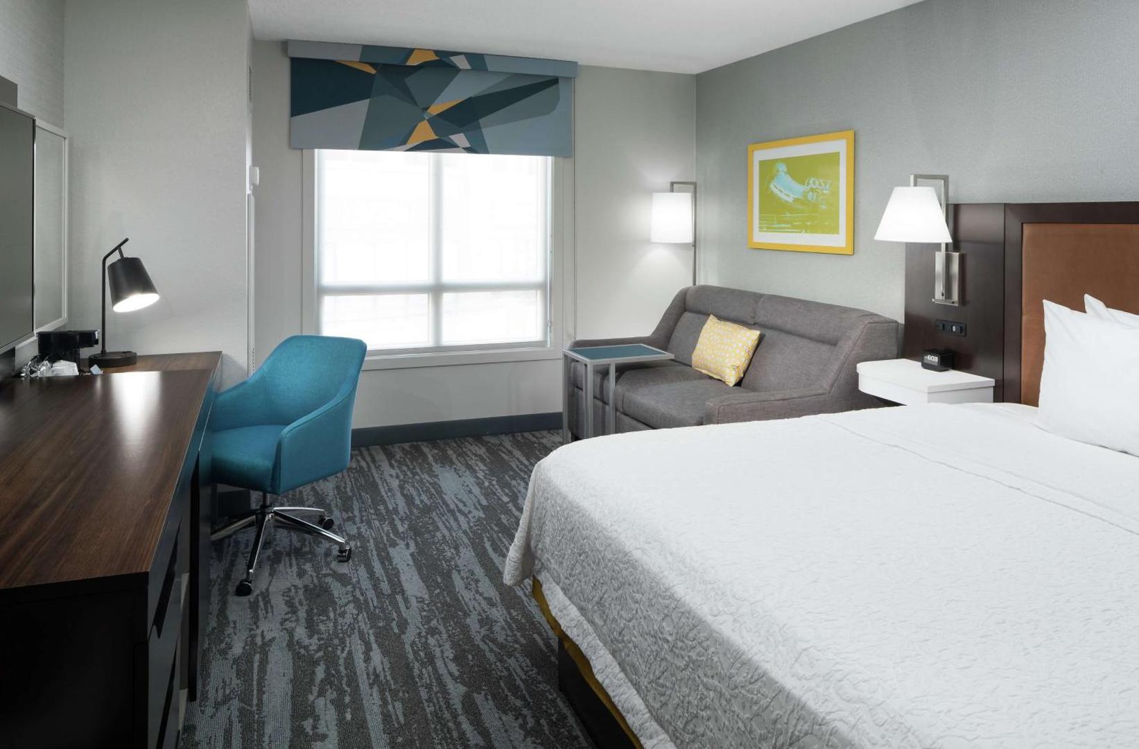 Hampton Inn & Suites Memphis-Beale Street Hampton Inn & Suites Memphis-Beale Street