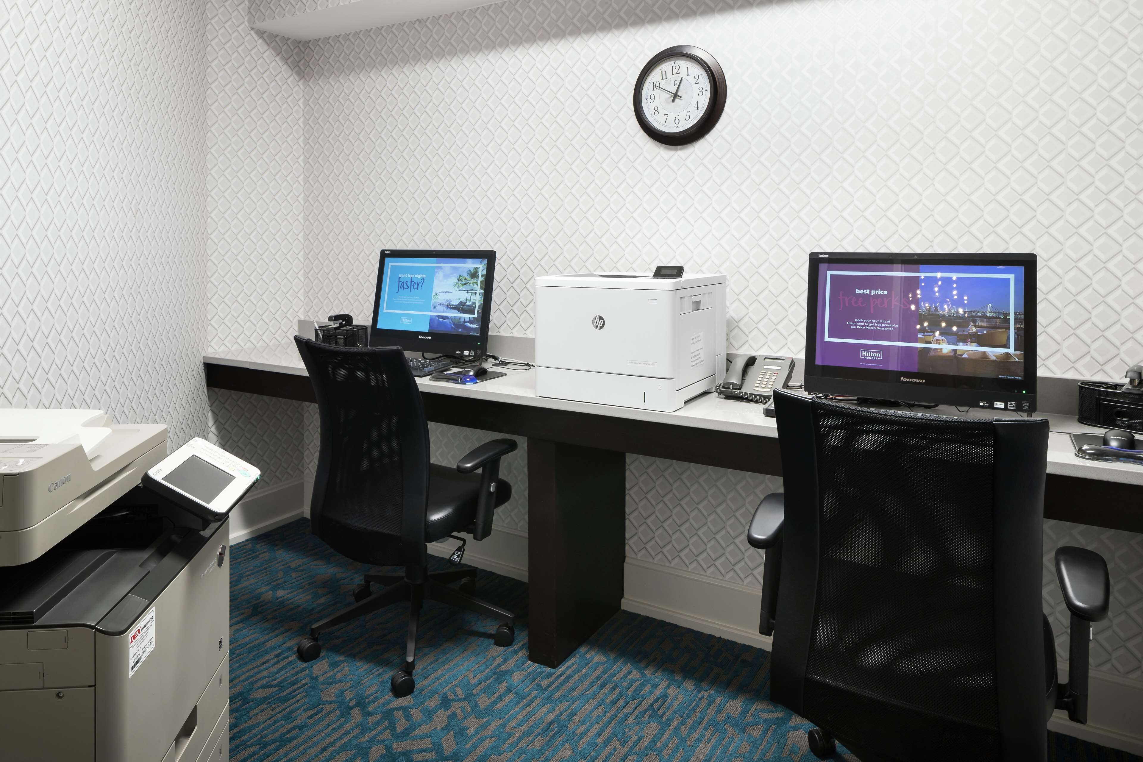 Hampton Inn & Suites Memphis-Beale Street Hampton Inn & Suites Memphis-Beale Street