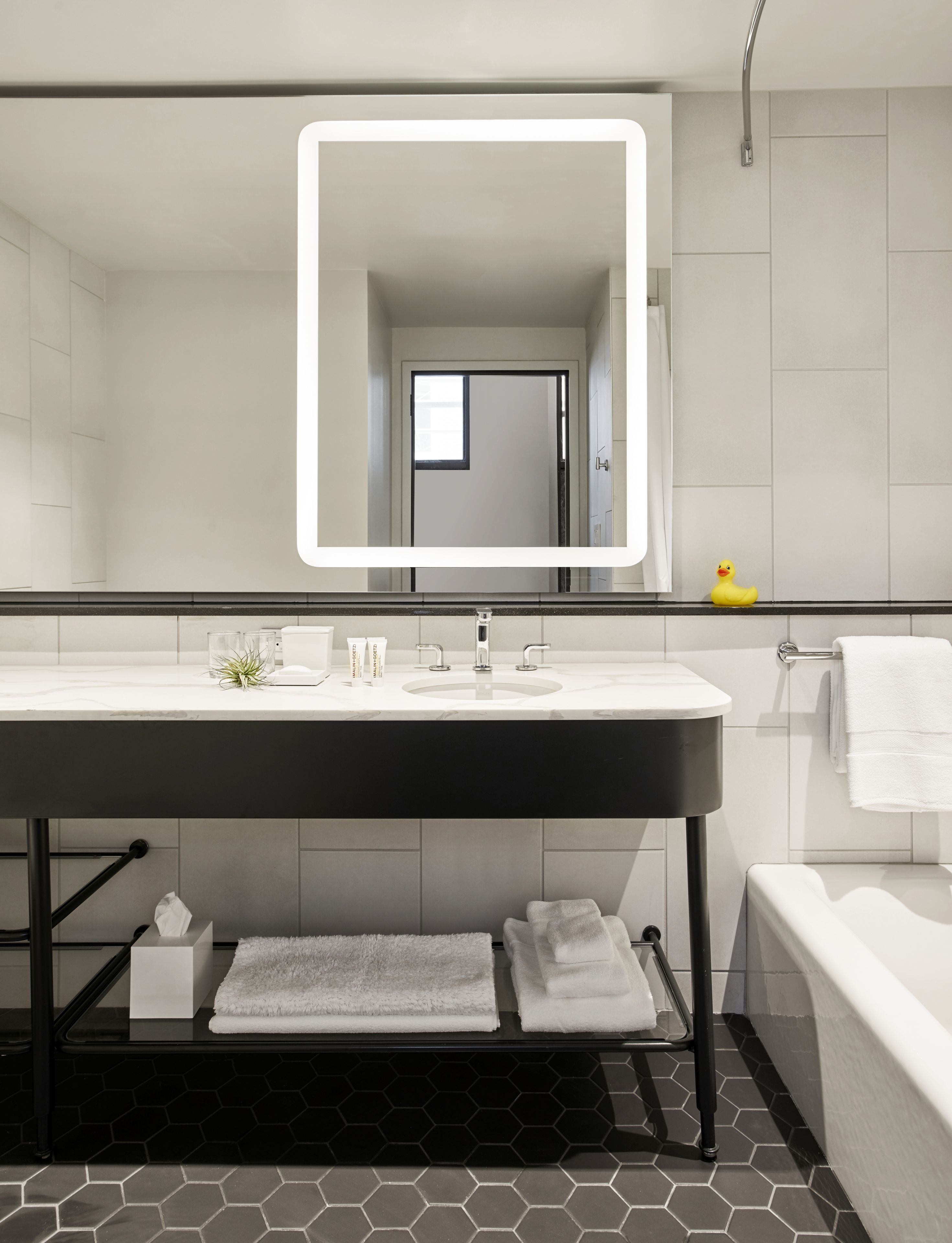 The Bankers Alley Hotel Nashville Tapestry Collection by Hilton