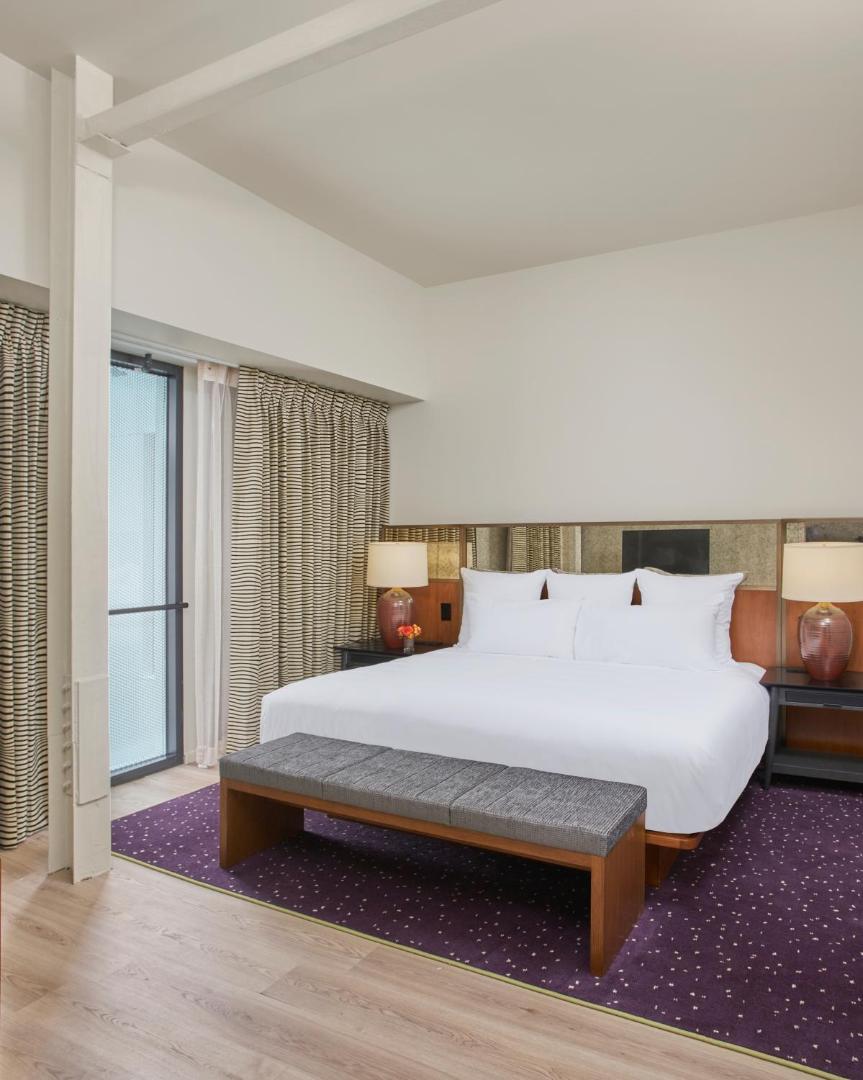 The Bankers Alley Hotel Nashville Tapestry Collection by Hilton