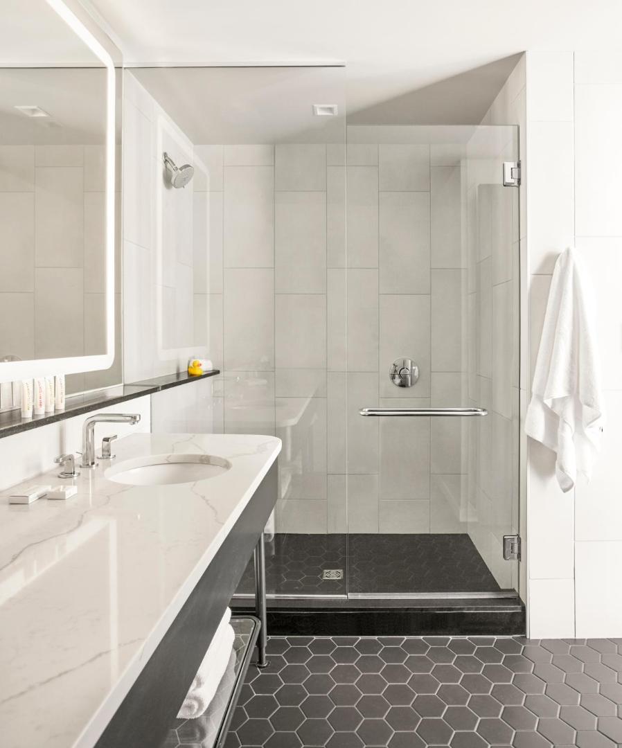 The Bankers Alley Hotel Nashville Tapestry Collection by Hilton