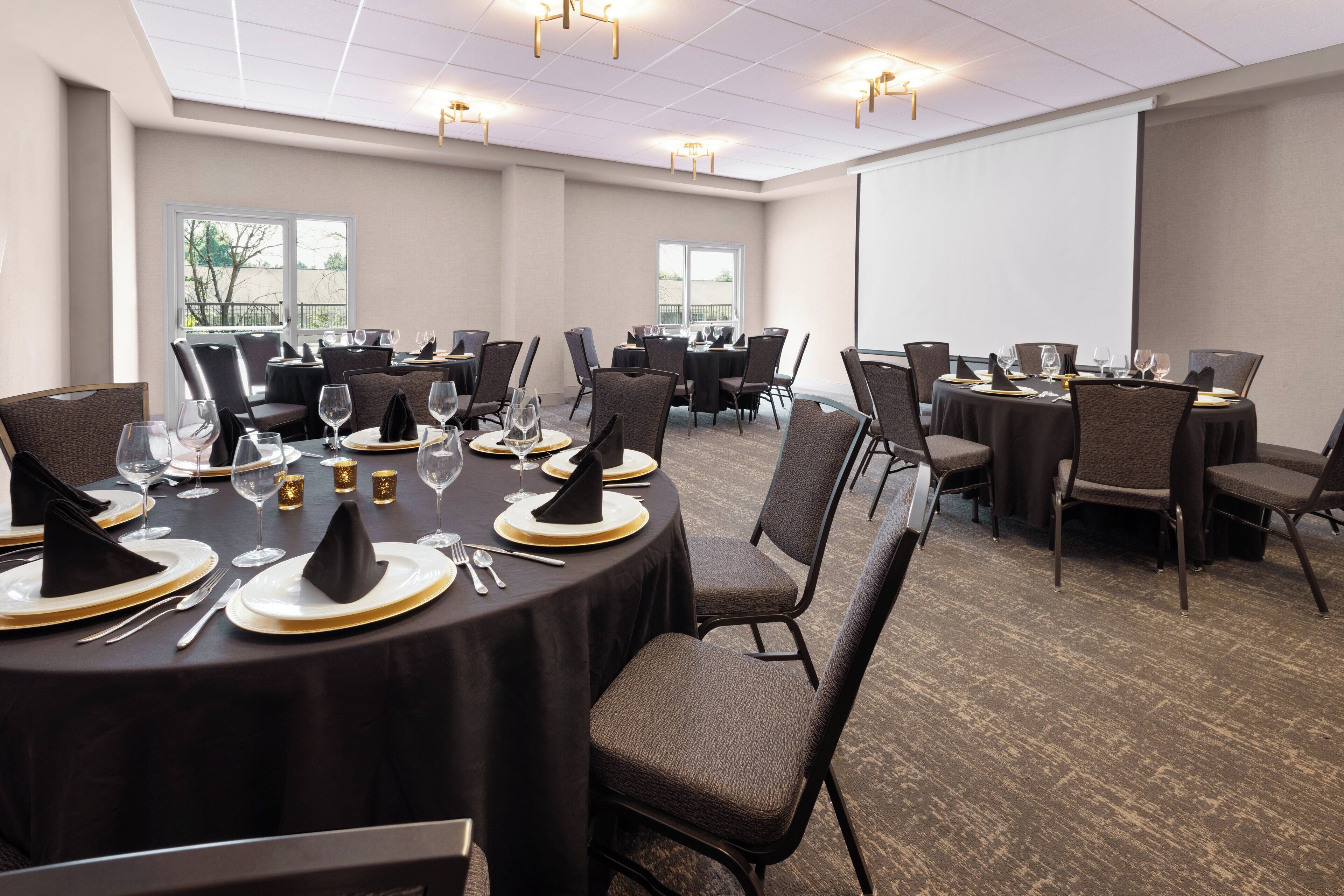 Crowne Plaza Nashville Airport by IHG Crowne Plaza Nashville Airport by IHG