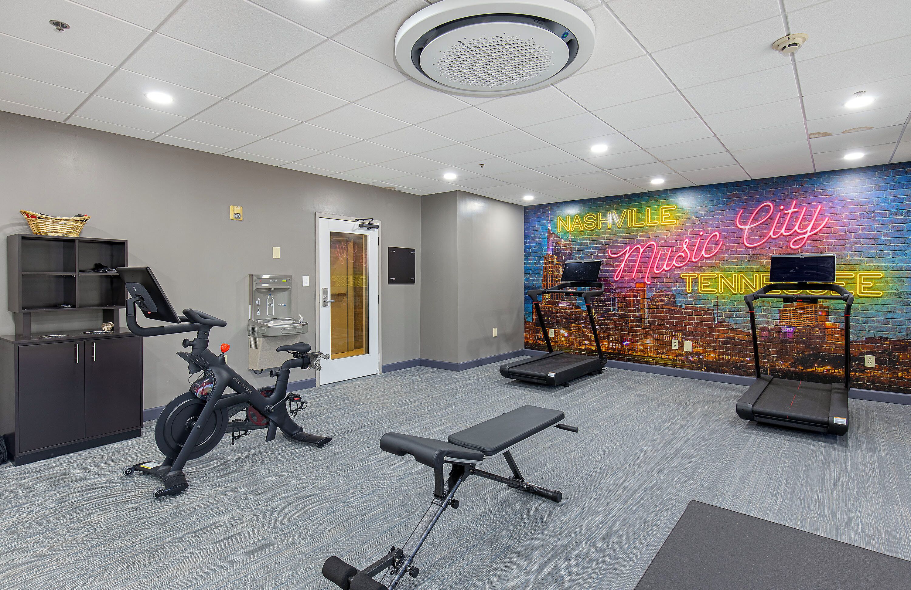 Crowne Plaza Nashville Airport by IHG Crowne Plaza Nashville Airport by IHG