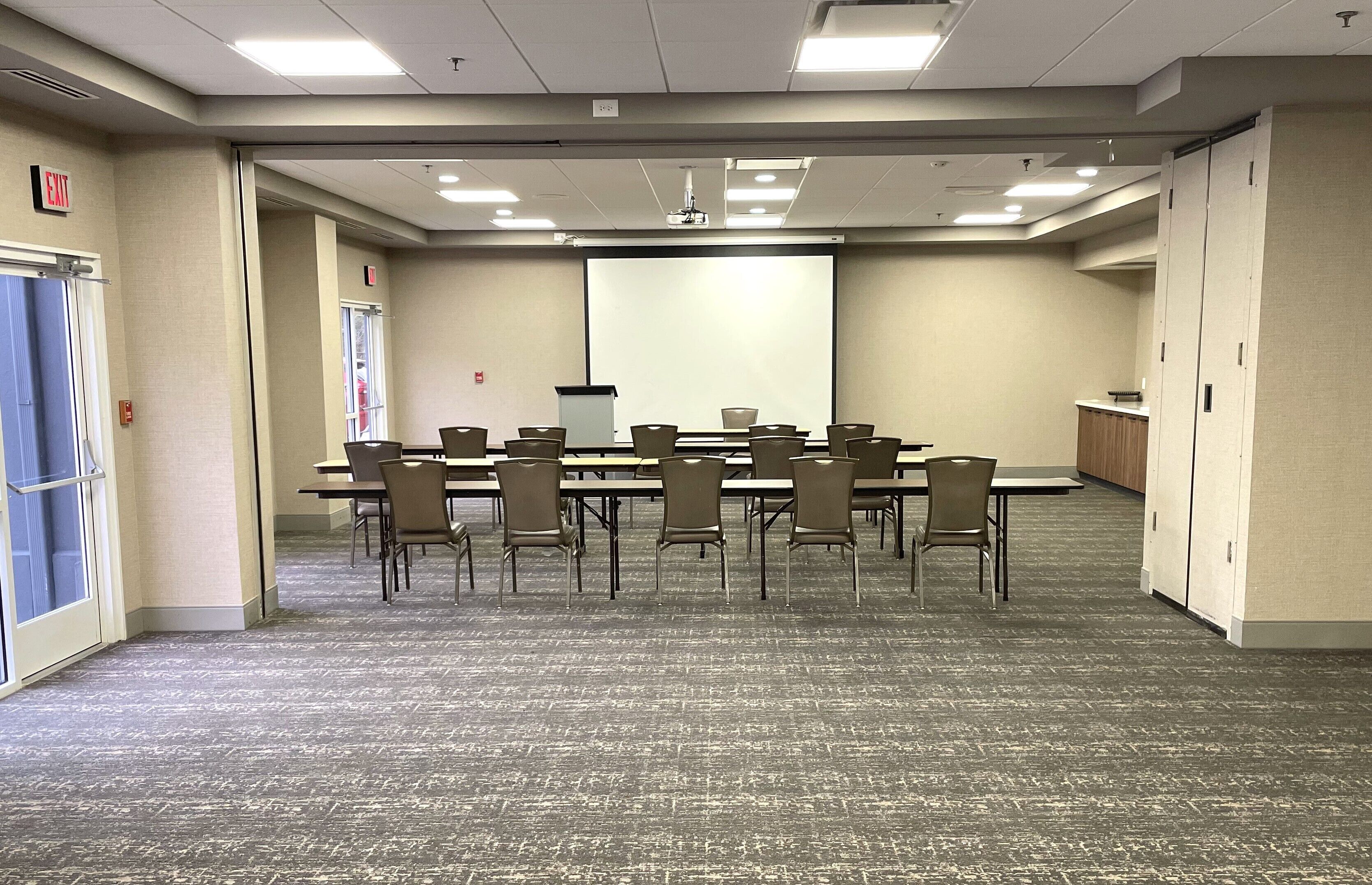 Crowne Plaza Nashville Airport by IHG Crowne Plaza Nashville Airport by IHG