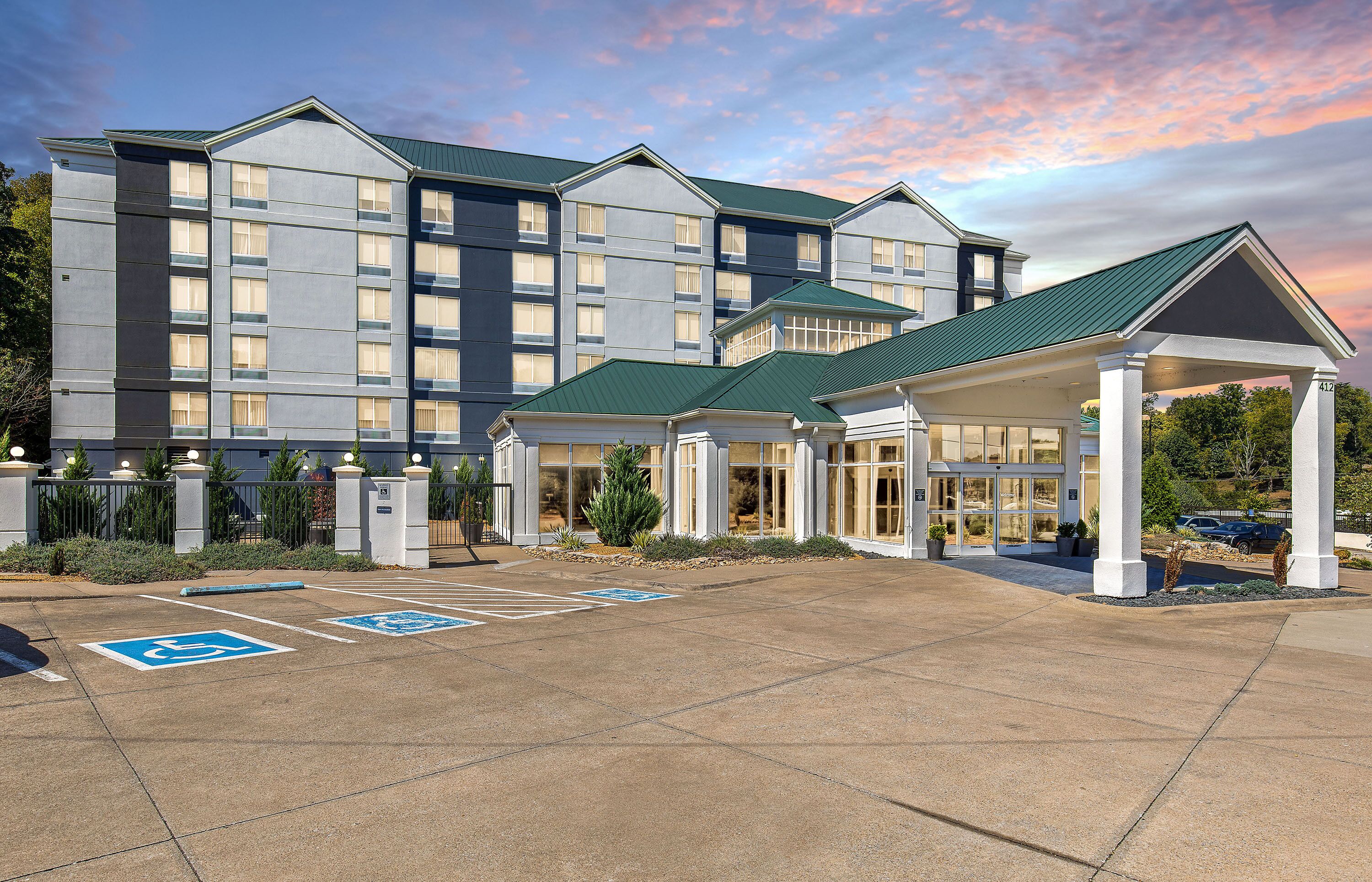 Crowne Plaza Nashville Airport by IHG Crowne Plaza Nashville Airport by IHG