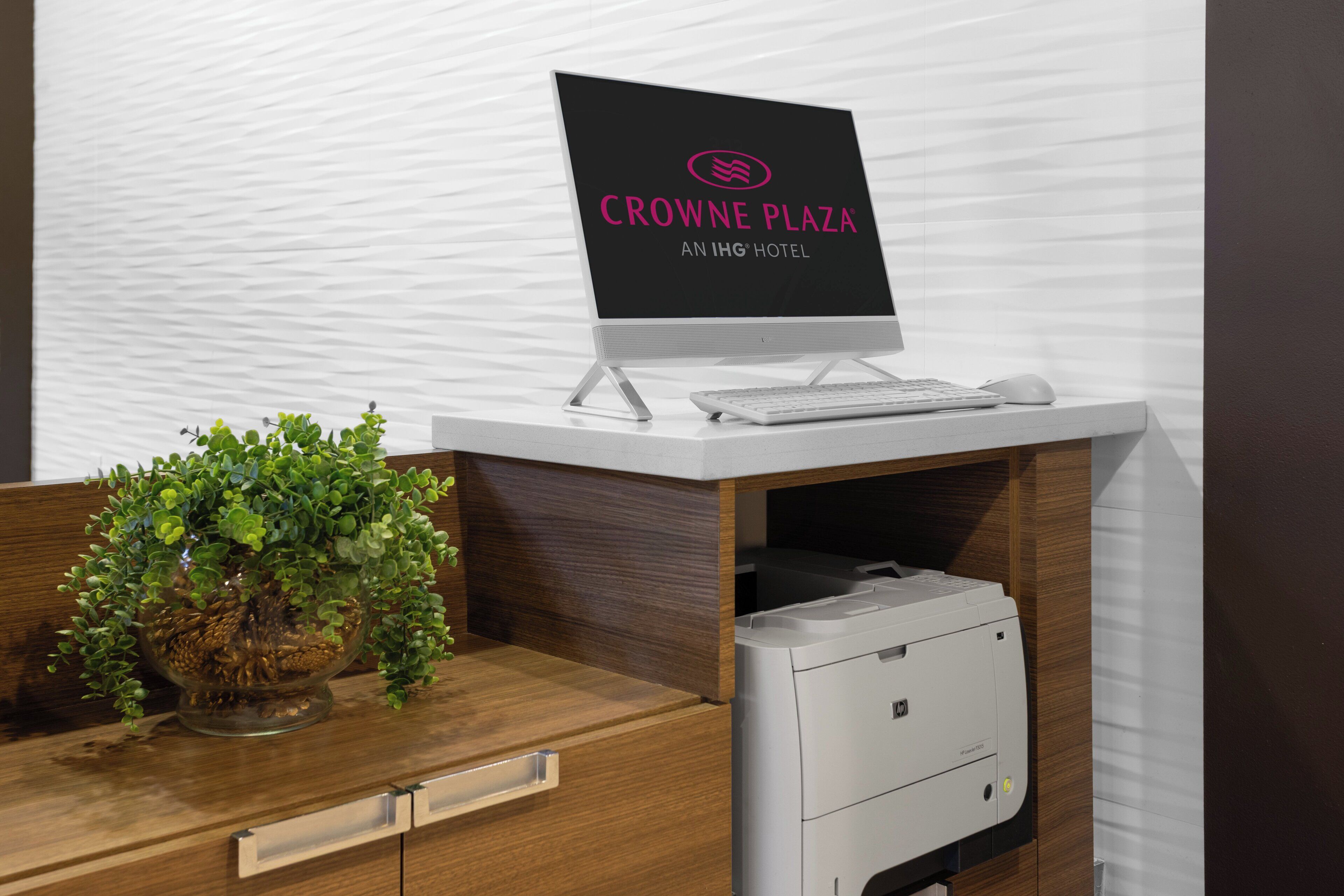 Crowne Plaza Nashville Airport by IHG Crowne Plaza Nashville Airport by IHG