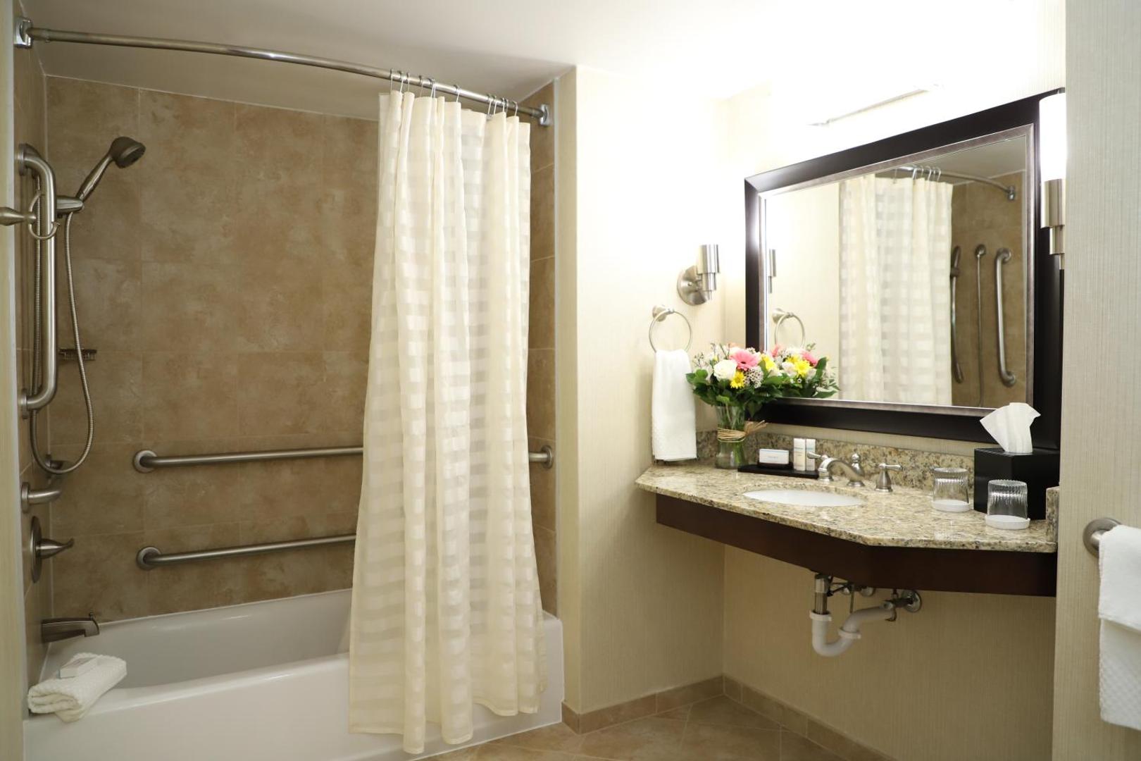 Embassy Suites Nashville at Vanderbilt Embassy Suites Nashville at Vanderbilt