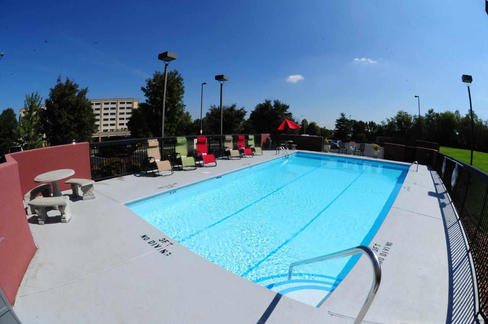 Hampton Inn & Suites Nashville Airport Hampton Inn & Suites Nashville Airport