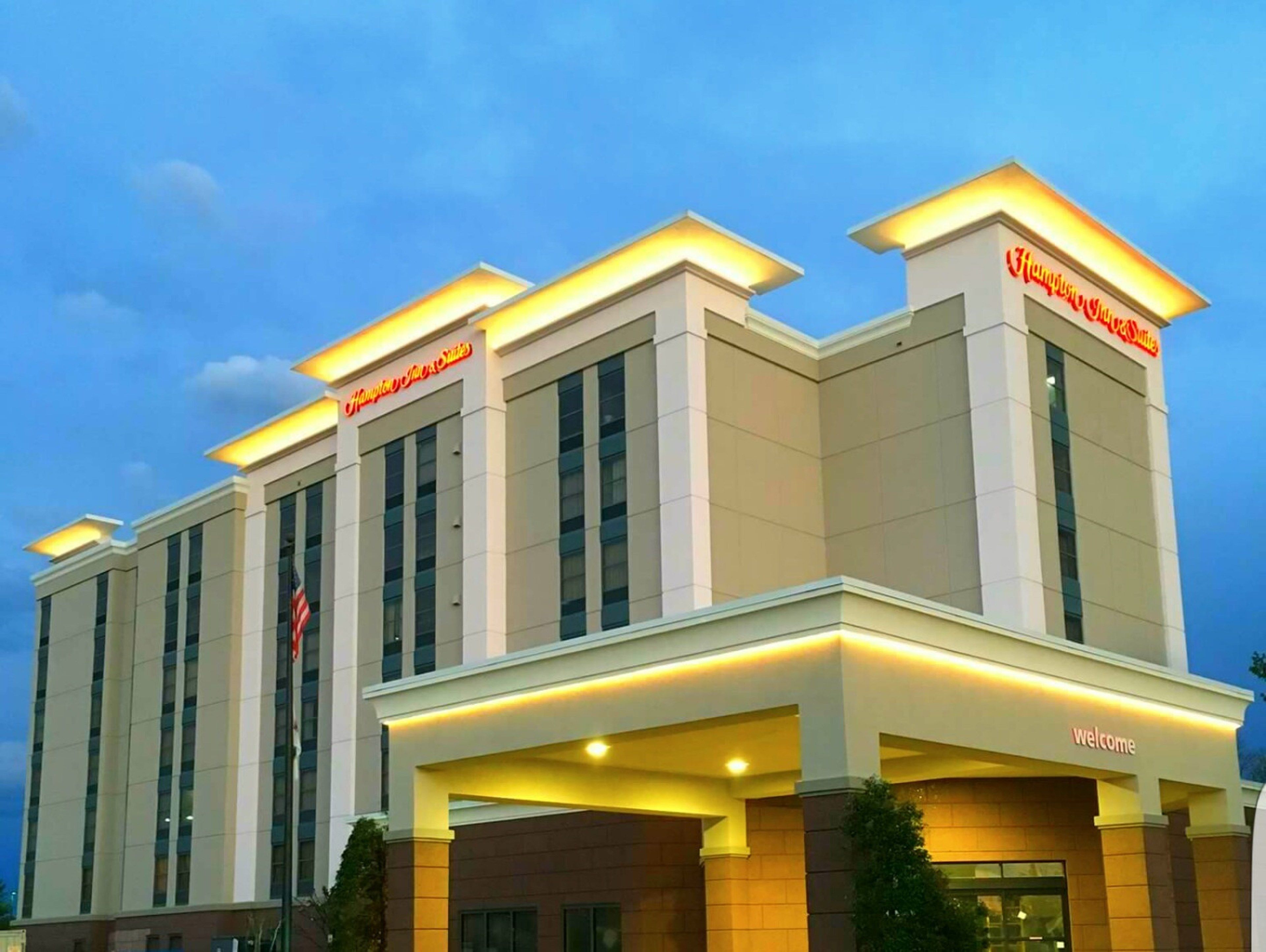 Hampton Inn & Suites Nashville Airport Hampton Inn & Suites Nashville Airport