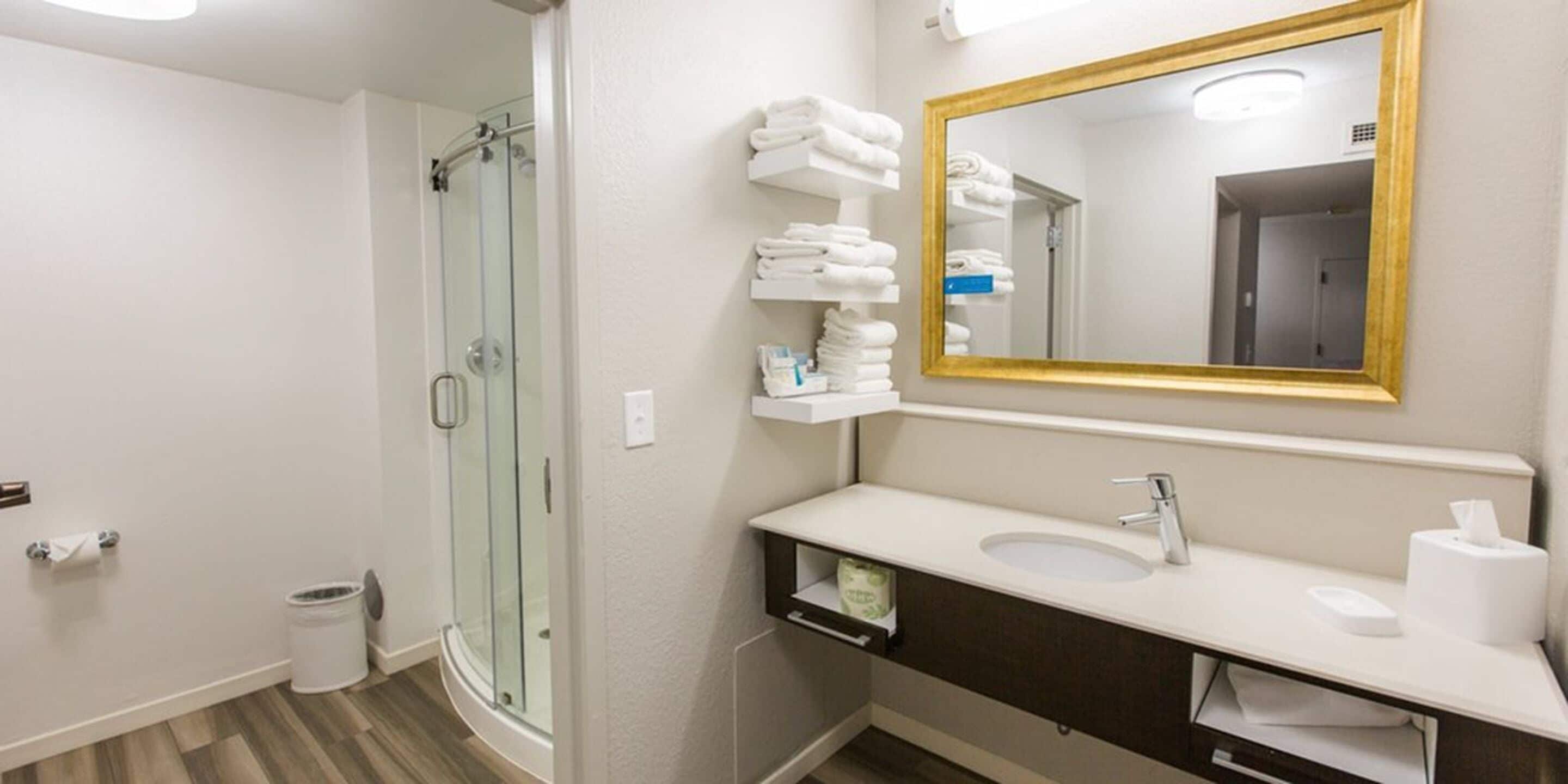 Hampton Inn & Suites Nashville Airport Hampton Inn & Suites Nashville Airport