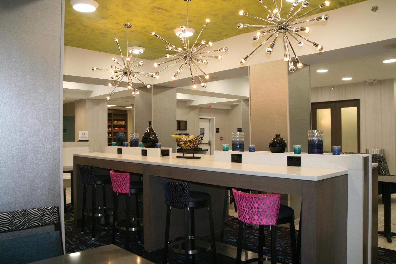 Hampton Inn & Suites Nashville Airport Hampton Inn & Suites Nashville Airport