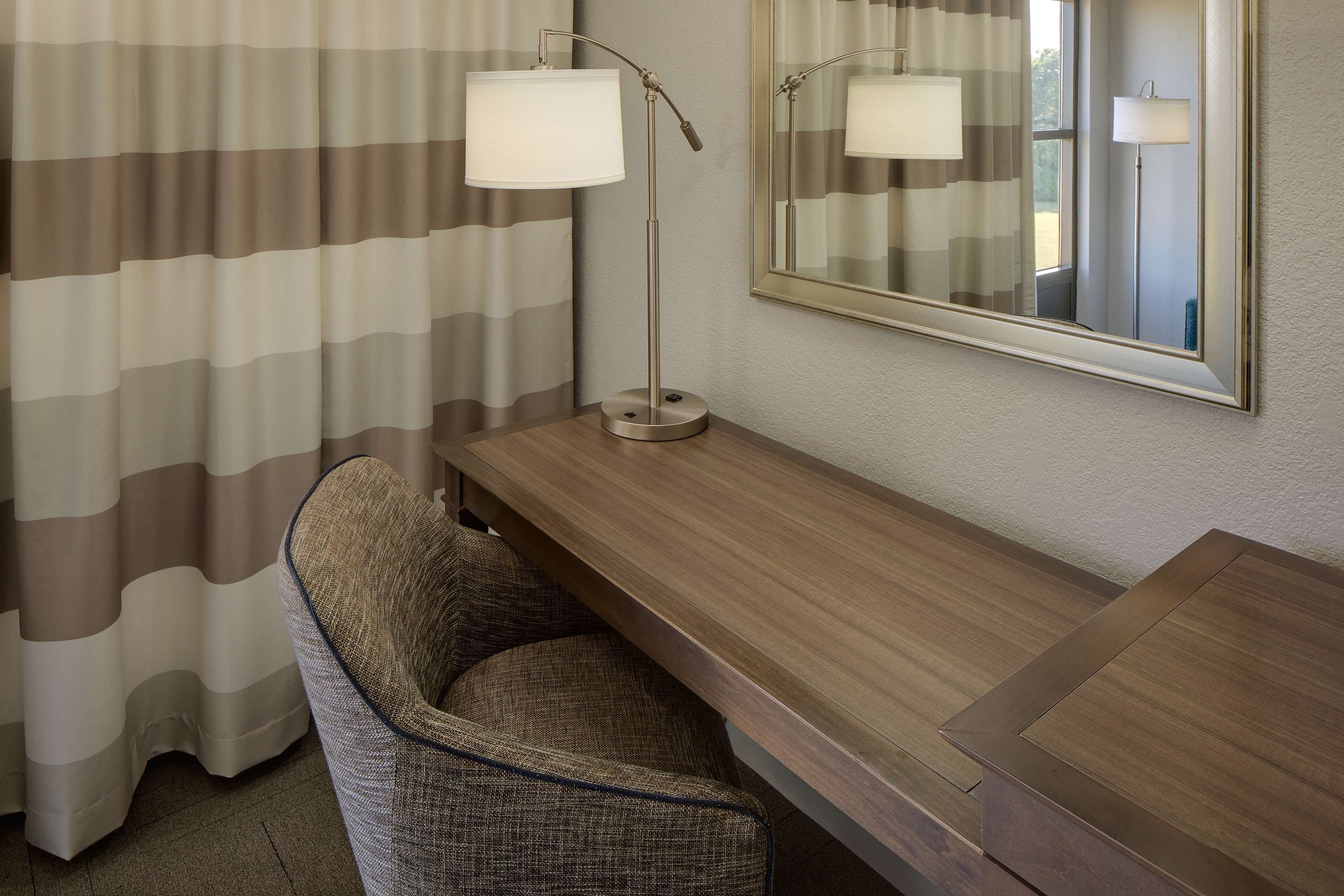 Hampton Inn & Suites Nashville Airport Hampton Inn & Suites Nashville Airport
