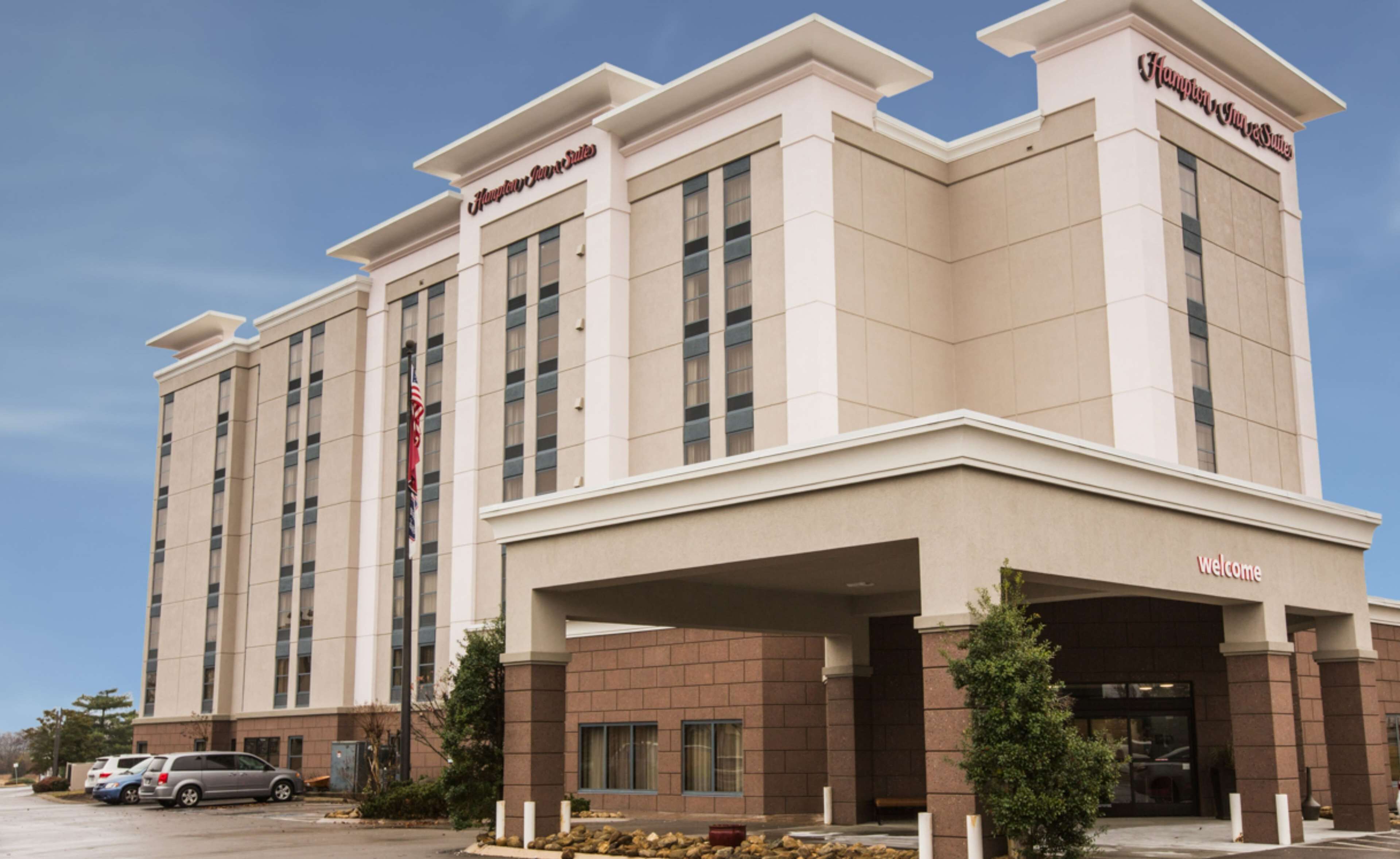 Hampton Inn & Suites Nashville Airport Hampton Inn & Suites Nashville Airport