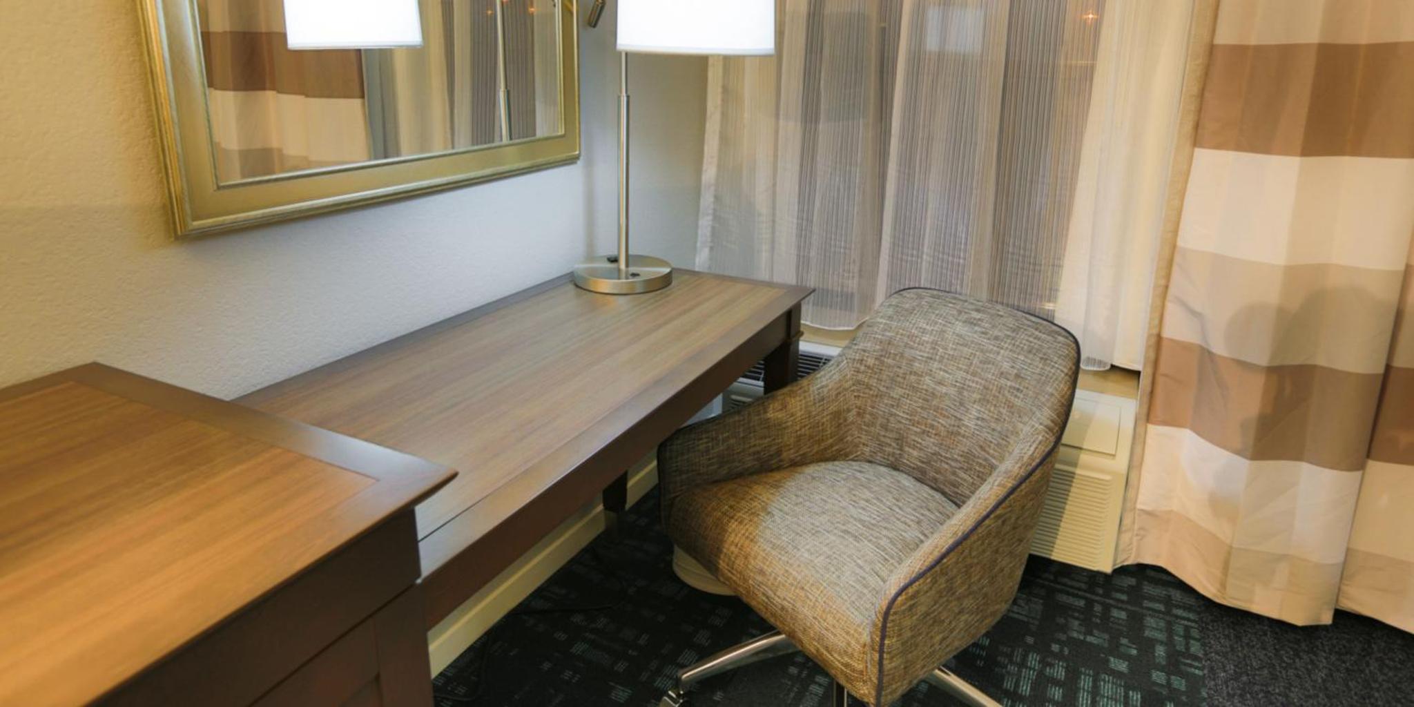 Hampton Inn & Suites Nashville Airport Hampton Inn & Suites Nashville Airport