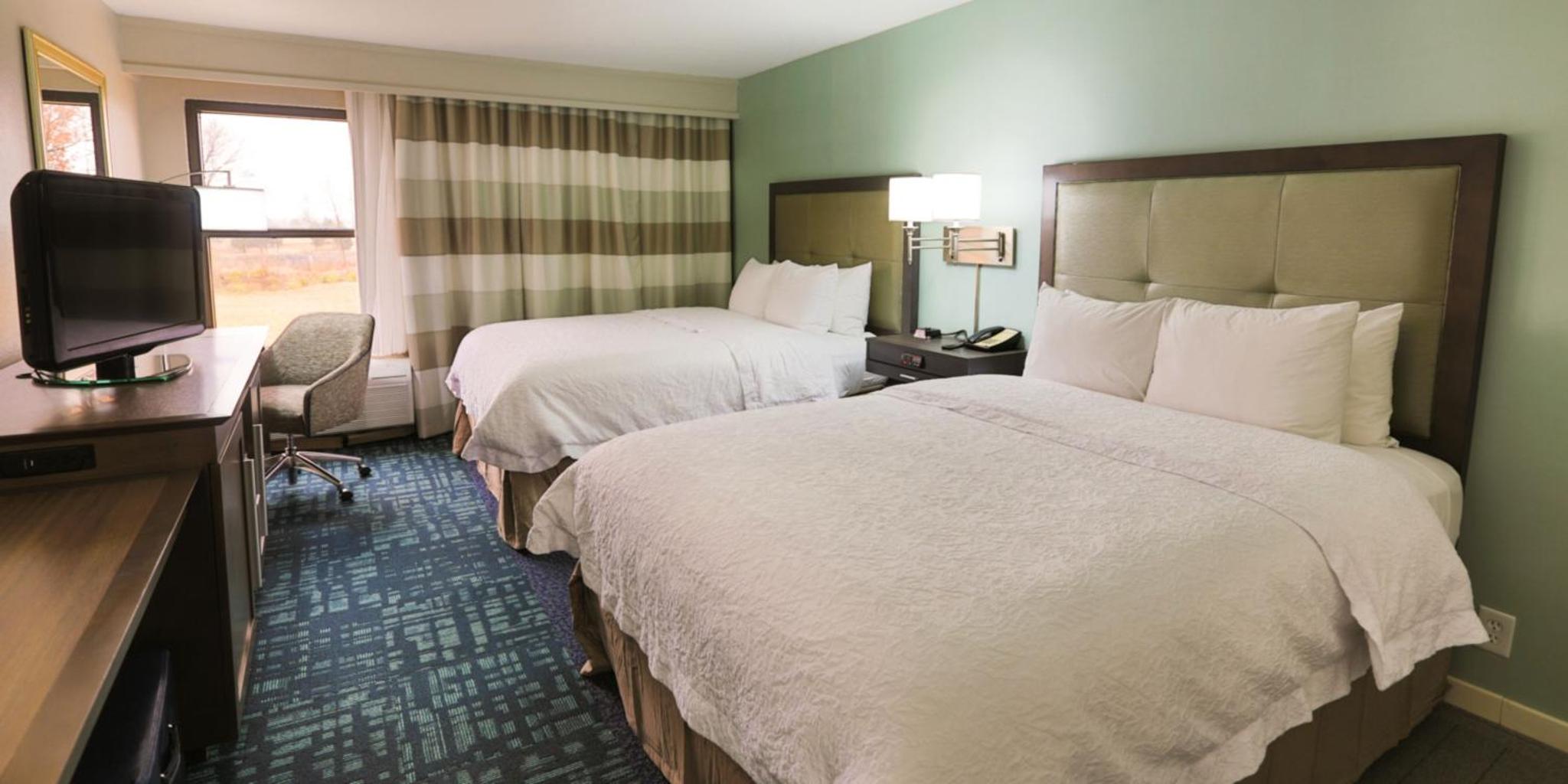 Hampton Inn & Suites Nashville Airport Hampton Inn & Suites Nashville Airport