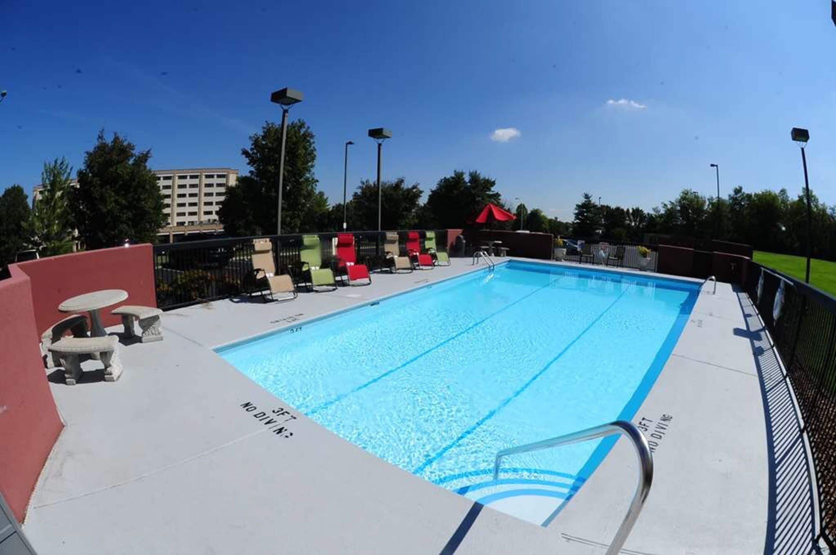 Hampton Inn & Suites Nashville Airport Hampton Inn & Suites Nashville Airport