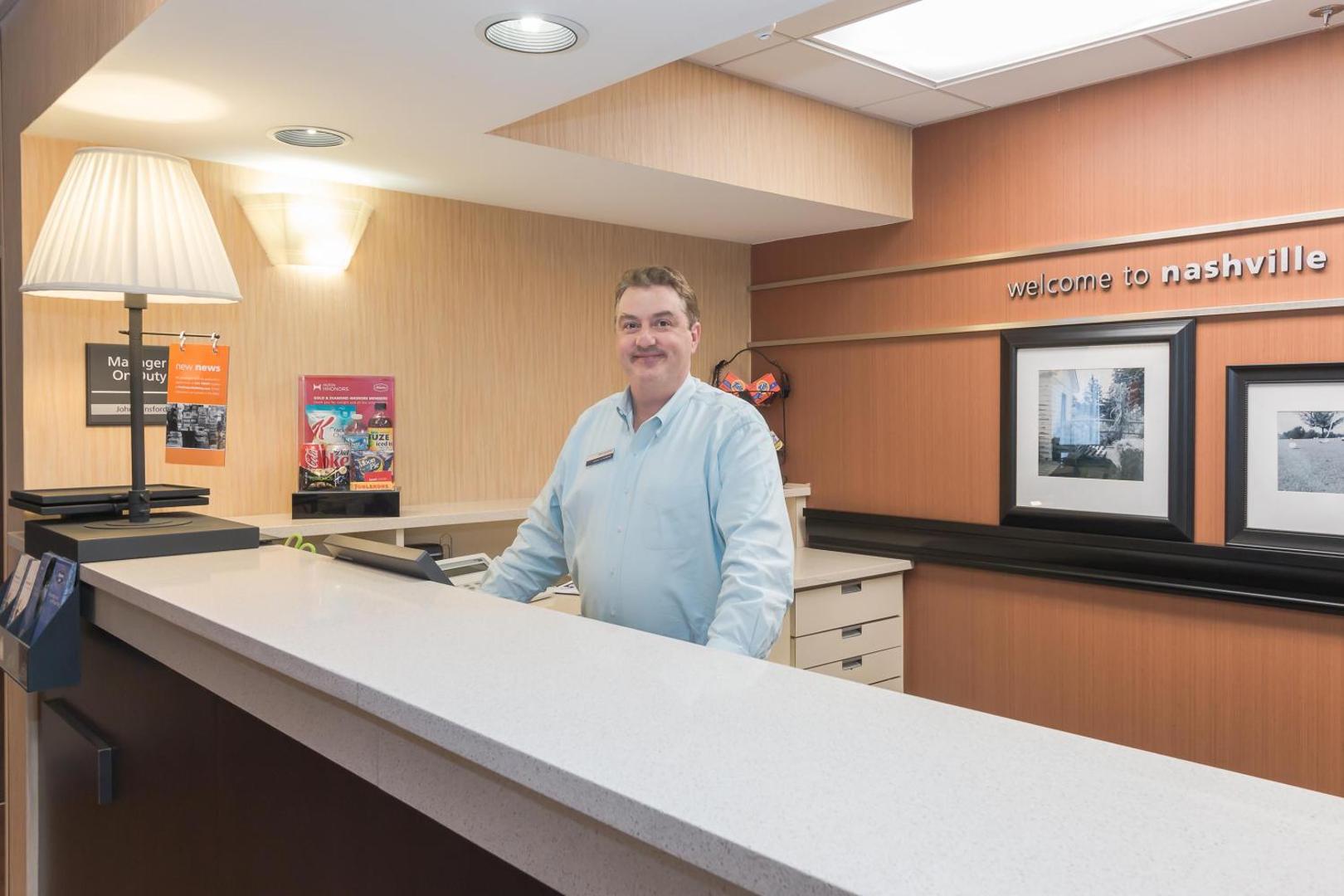 Hampton Inn /Nashville/Bellevue I 40 West Hampton Inn /Nashville/Bellevue I 40 West