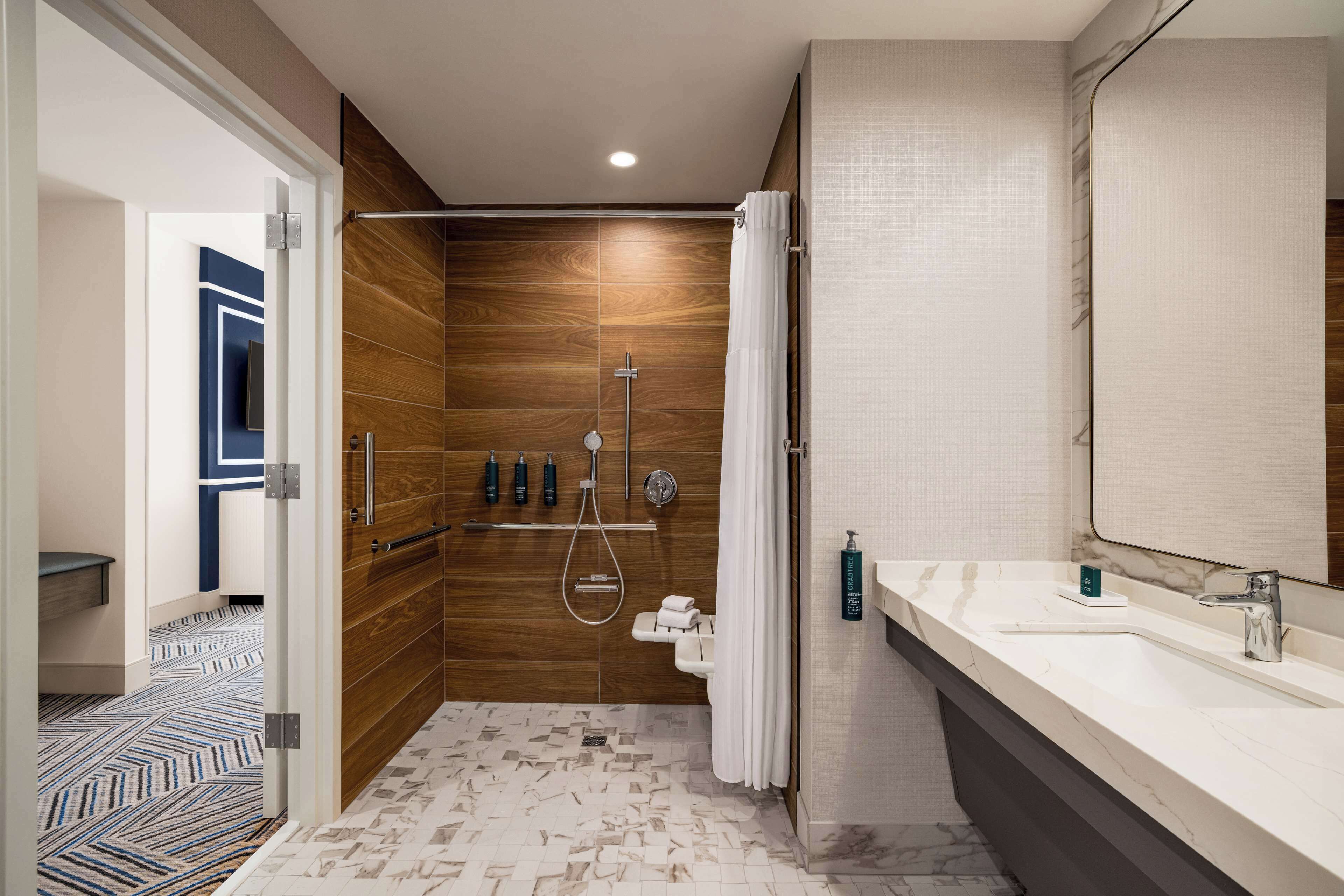 Hilton Nashville Airport BNA Terminal