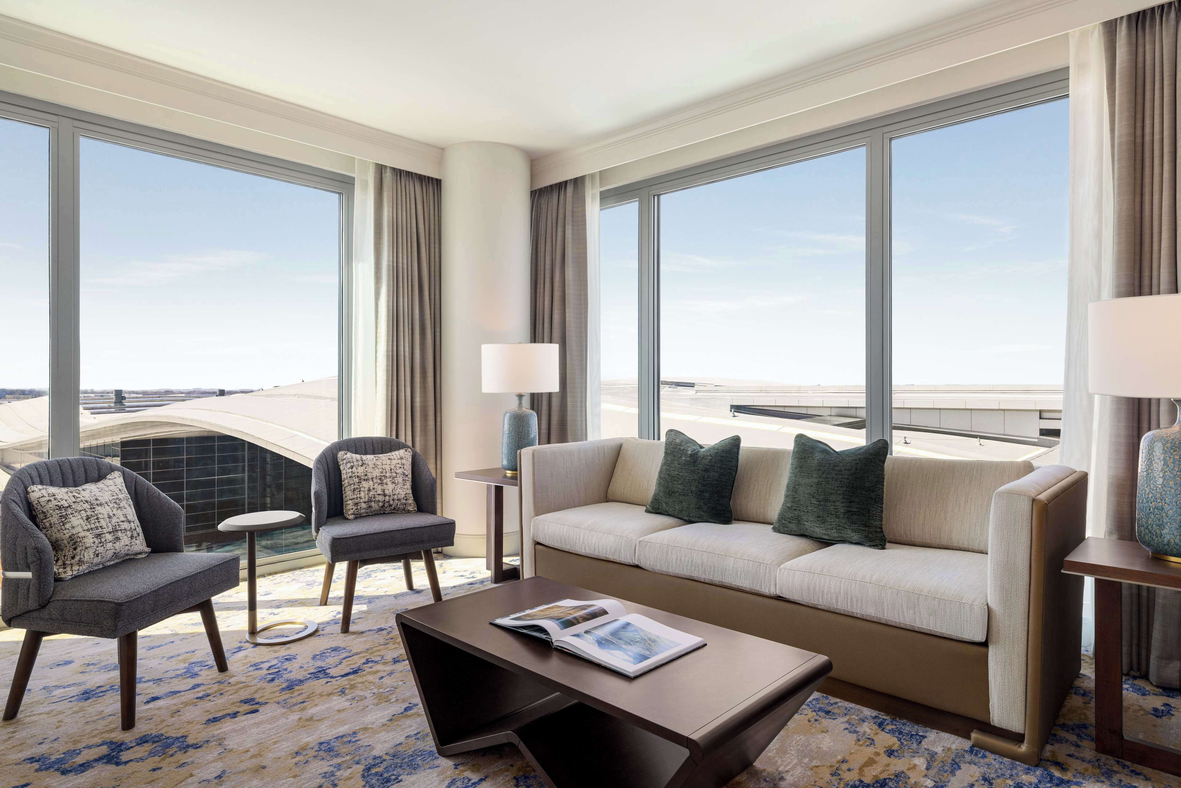 Hilton Nashville Airport BNA Terminal