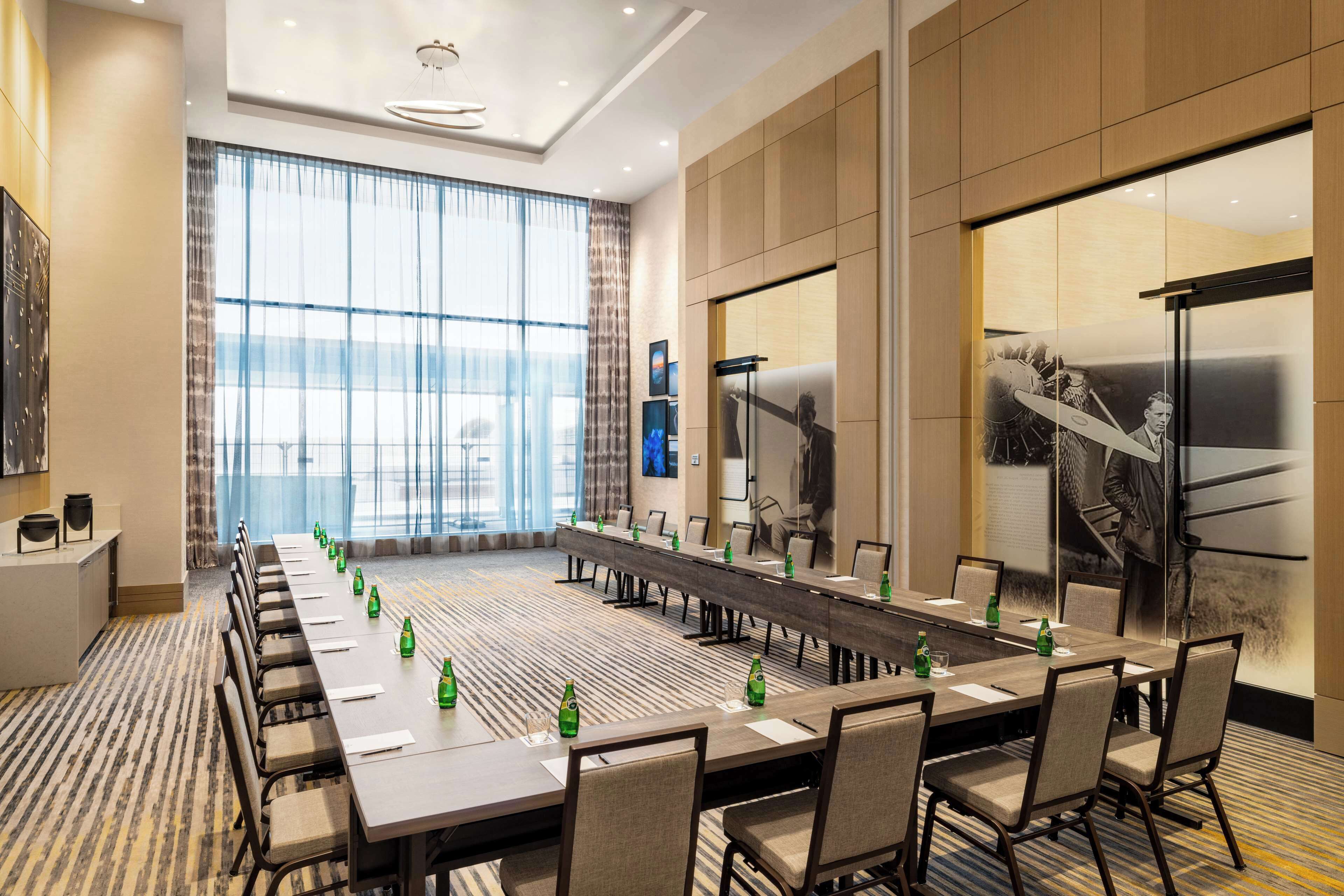 Hilton Nashville Airport BNA Terminal