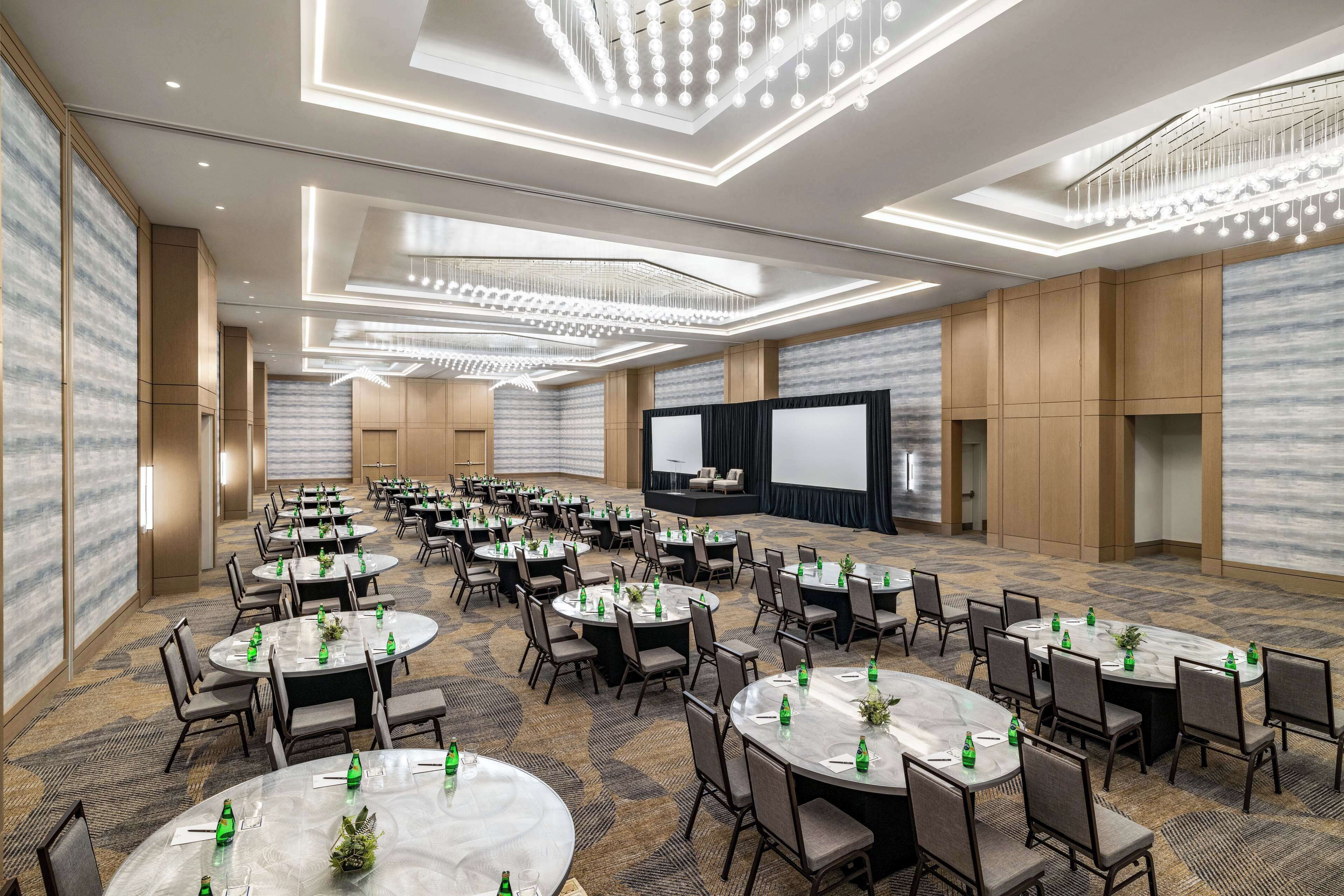 Hilton Nashville Airport BNA Terminal