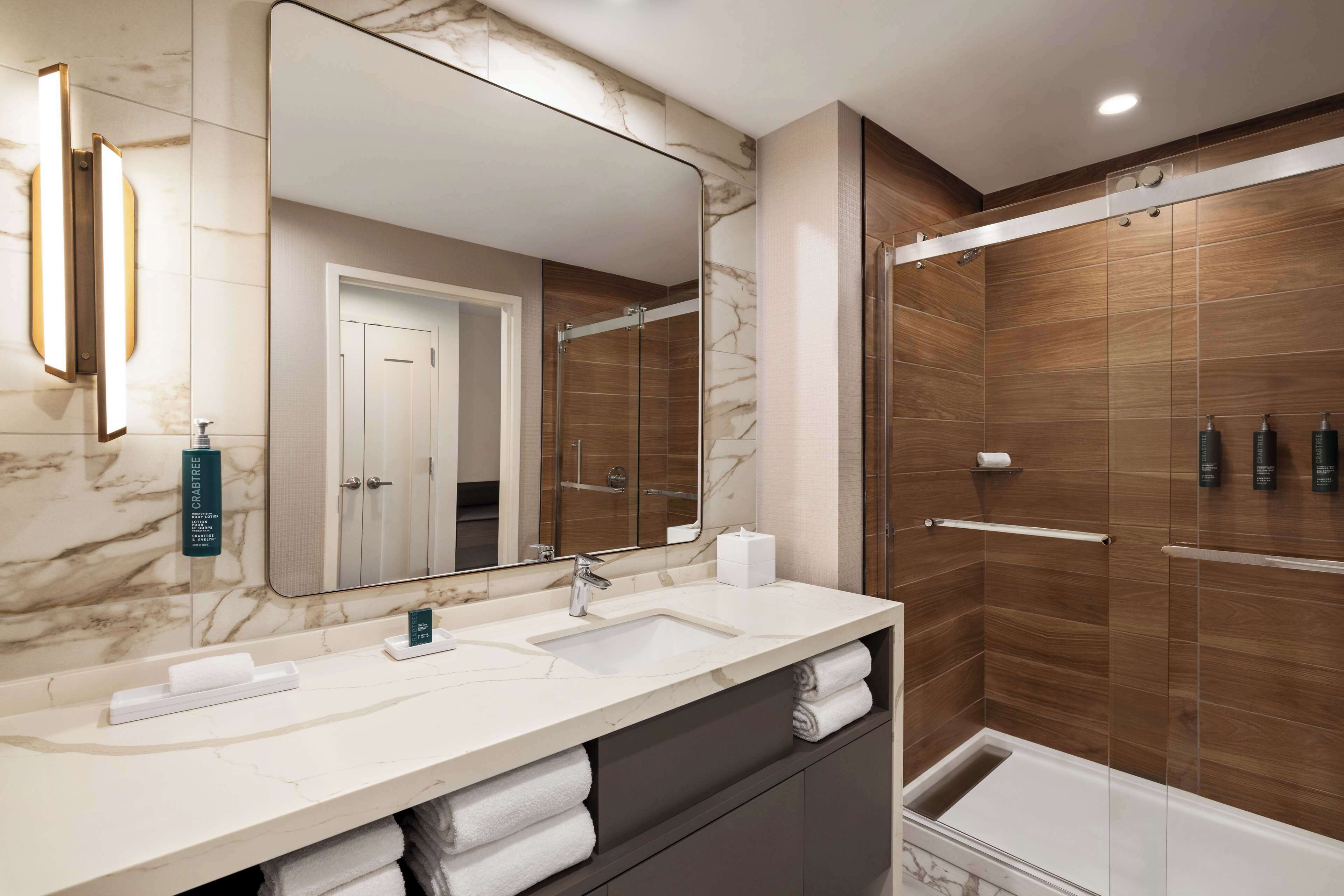 Hilton Nashville Airport BNA Terminal