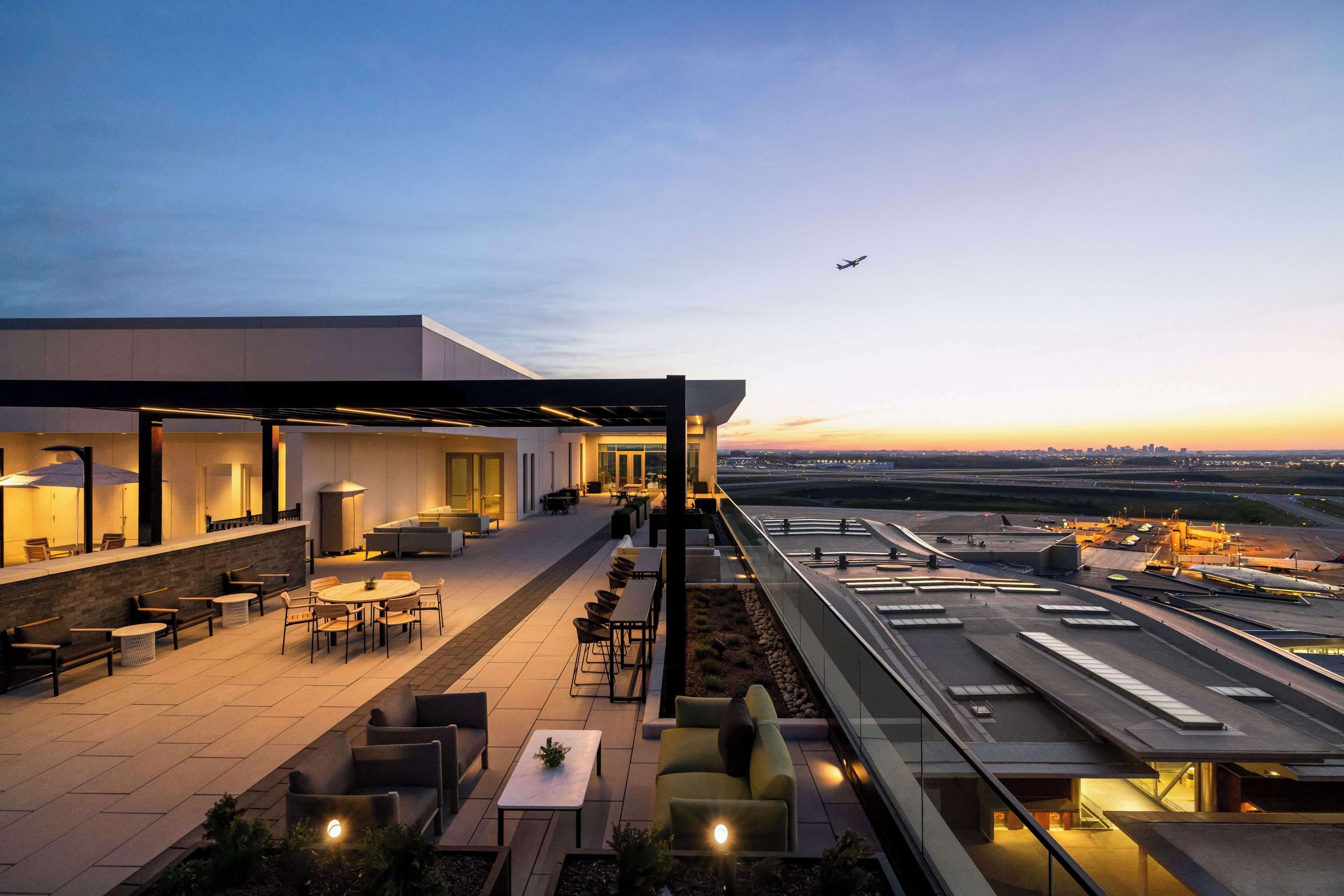 Hilton Nashville Airport BNA Terminal