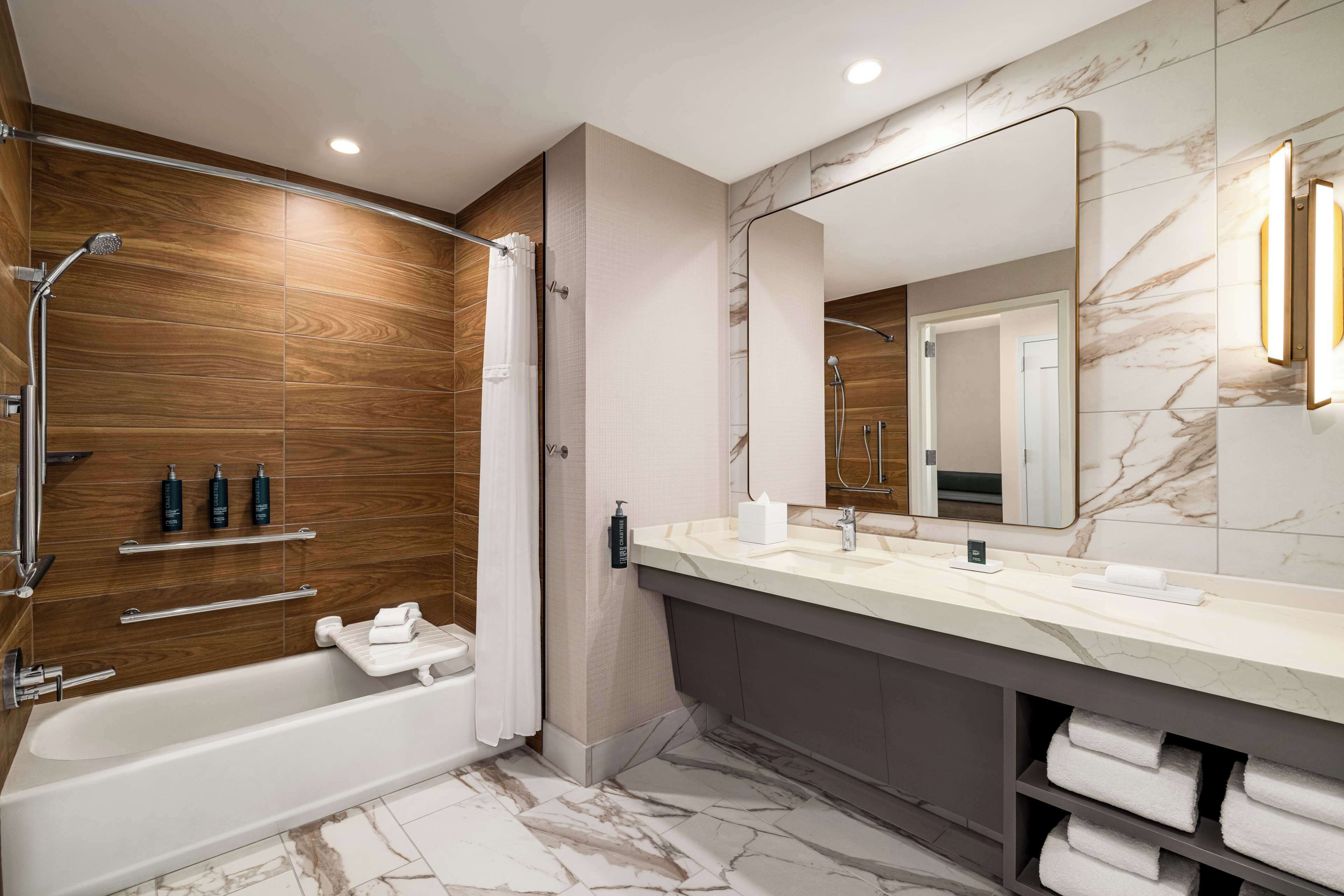 Hilton Nashville Airport BNA Terminal