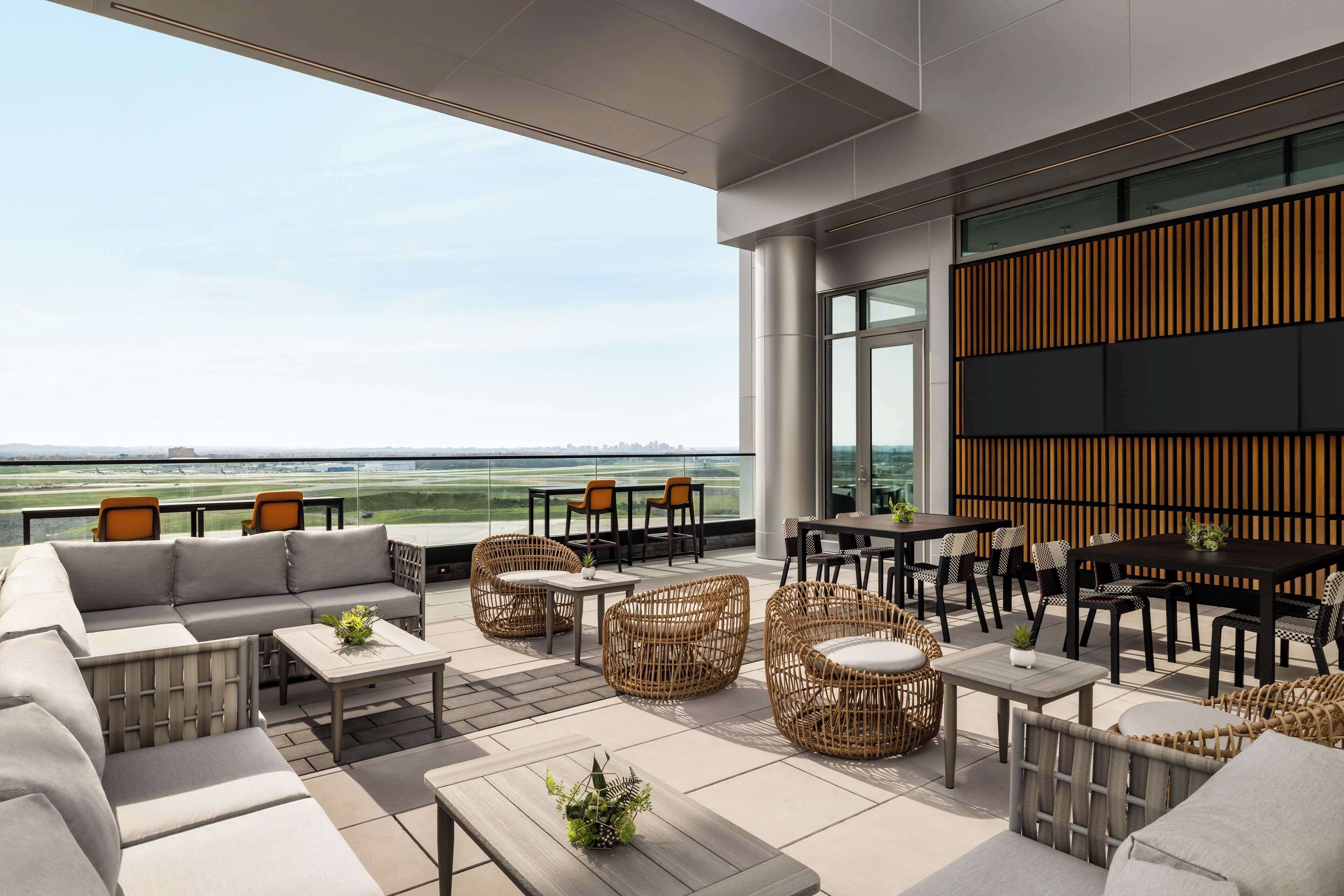 Hilton Nashville Airport BNA Terminal