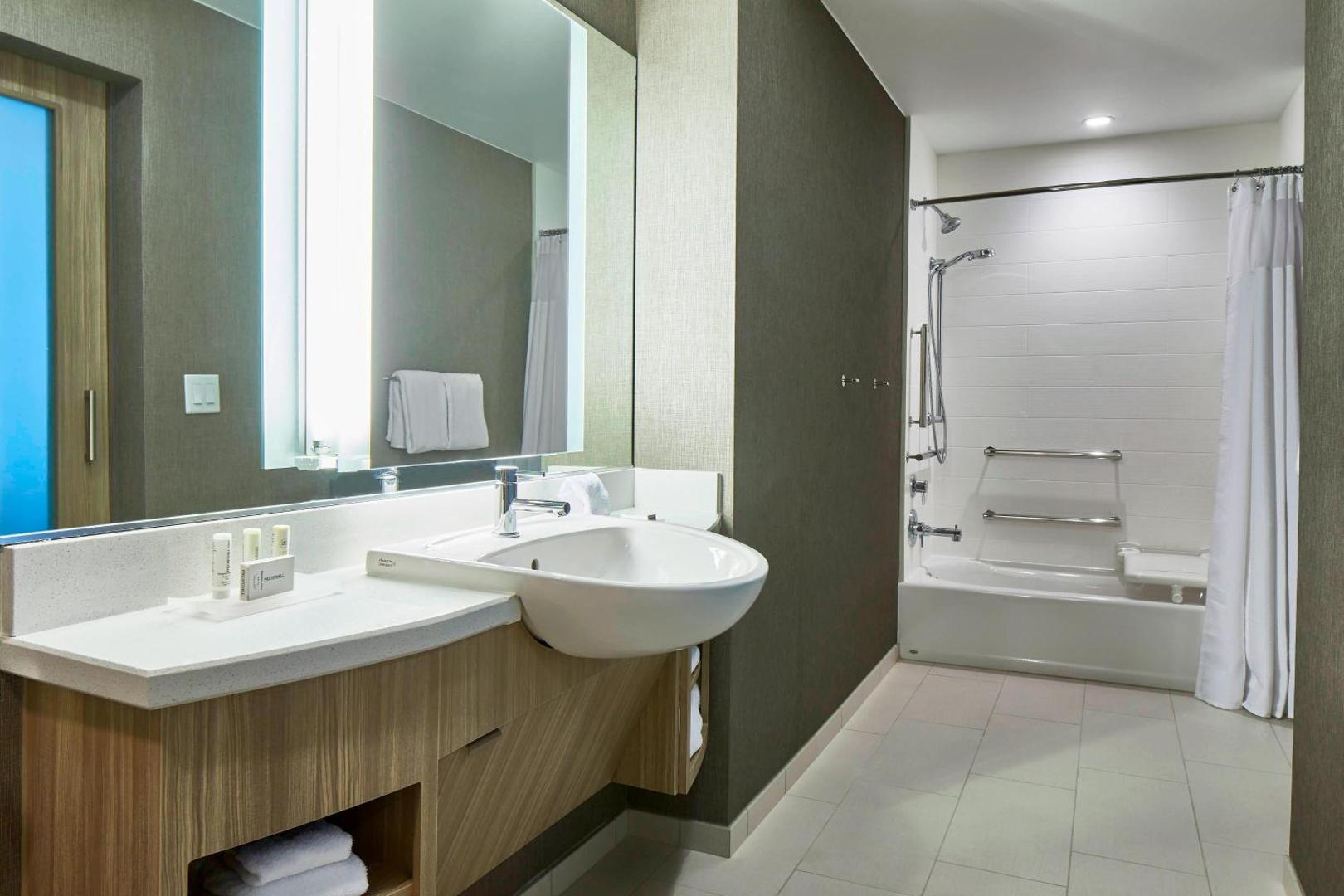 SpringHill Suites Nashville Downtown/Convention Center SpringHill Suites Nashville Downtown/Convention Center