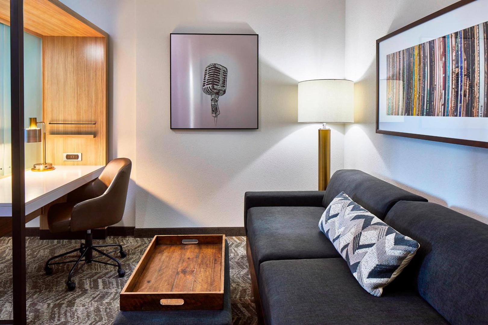 SpringHill Suites Nashville Downtown/Convention Center SpringHill Suites Nashville Downtown/Convention Center