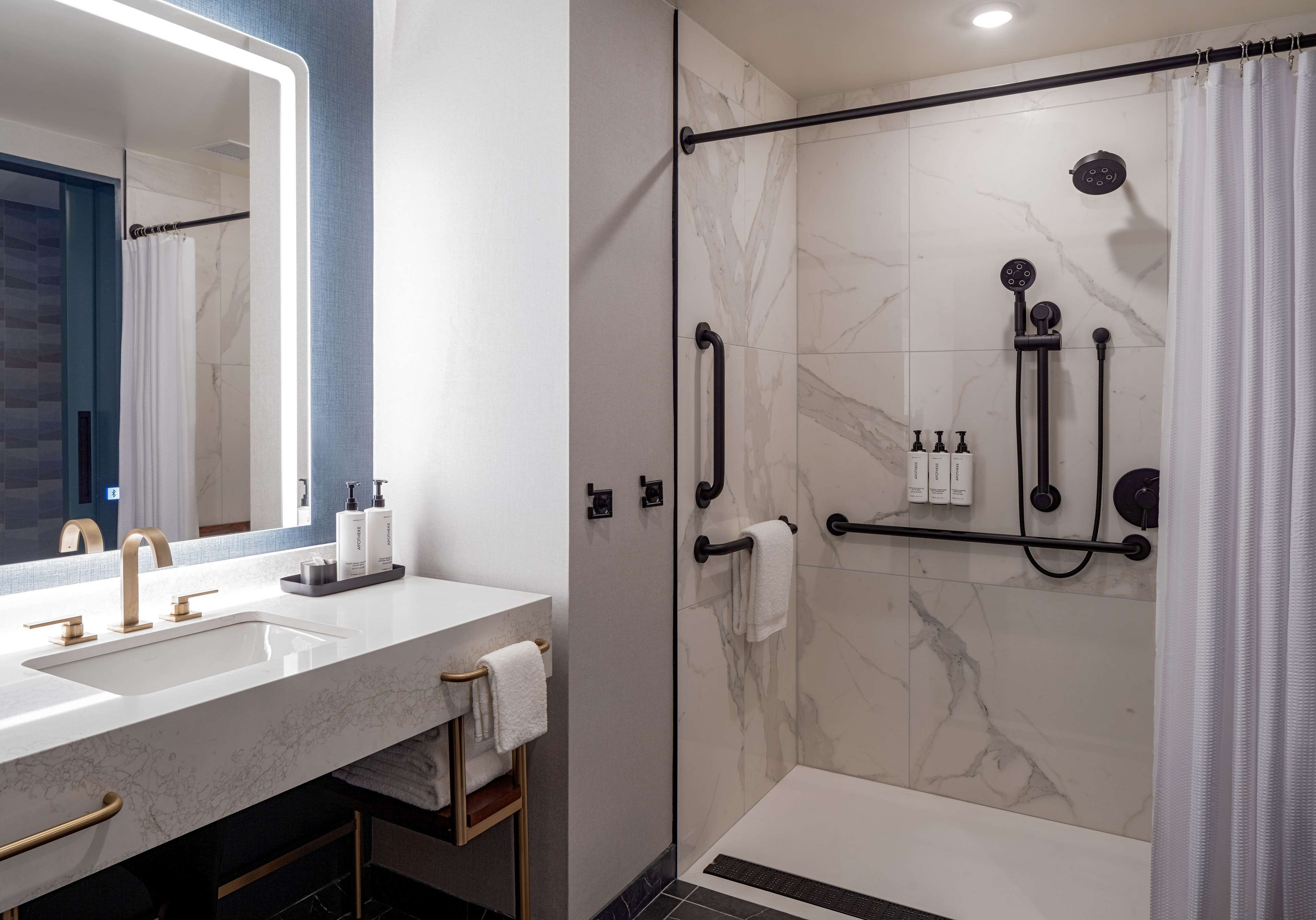 Tempo by Hilton Nashville Downtown Tempo by Hilton Nashville Downtown