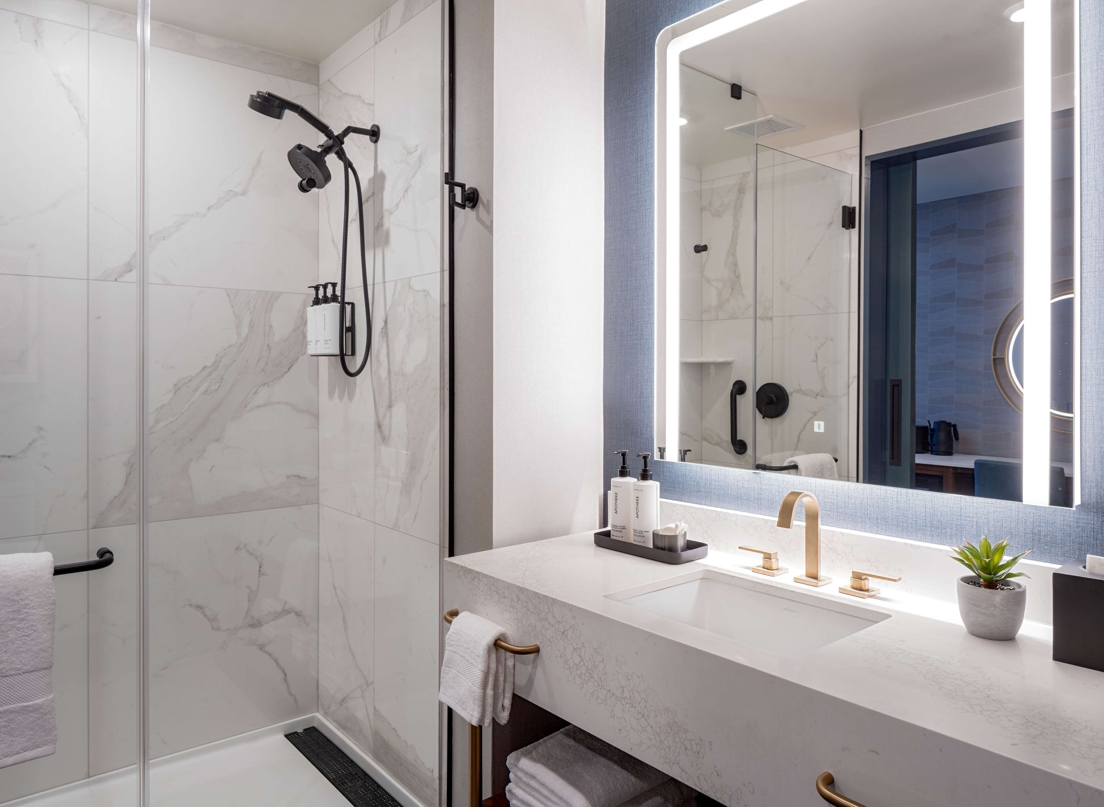 Tempo by Hilton Nashville Downtown Tempo by Hilton Nashville Downtown