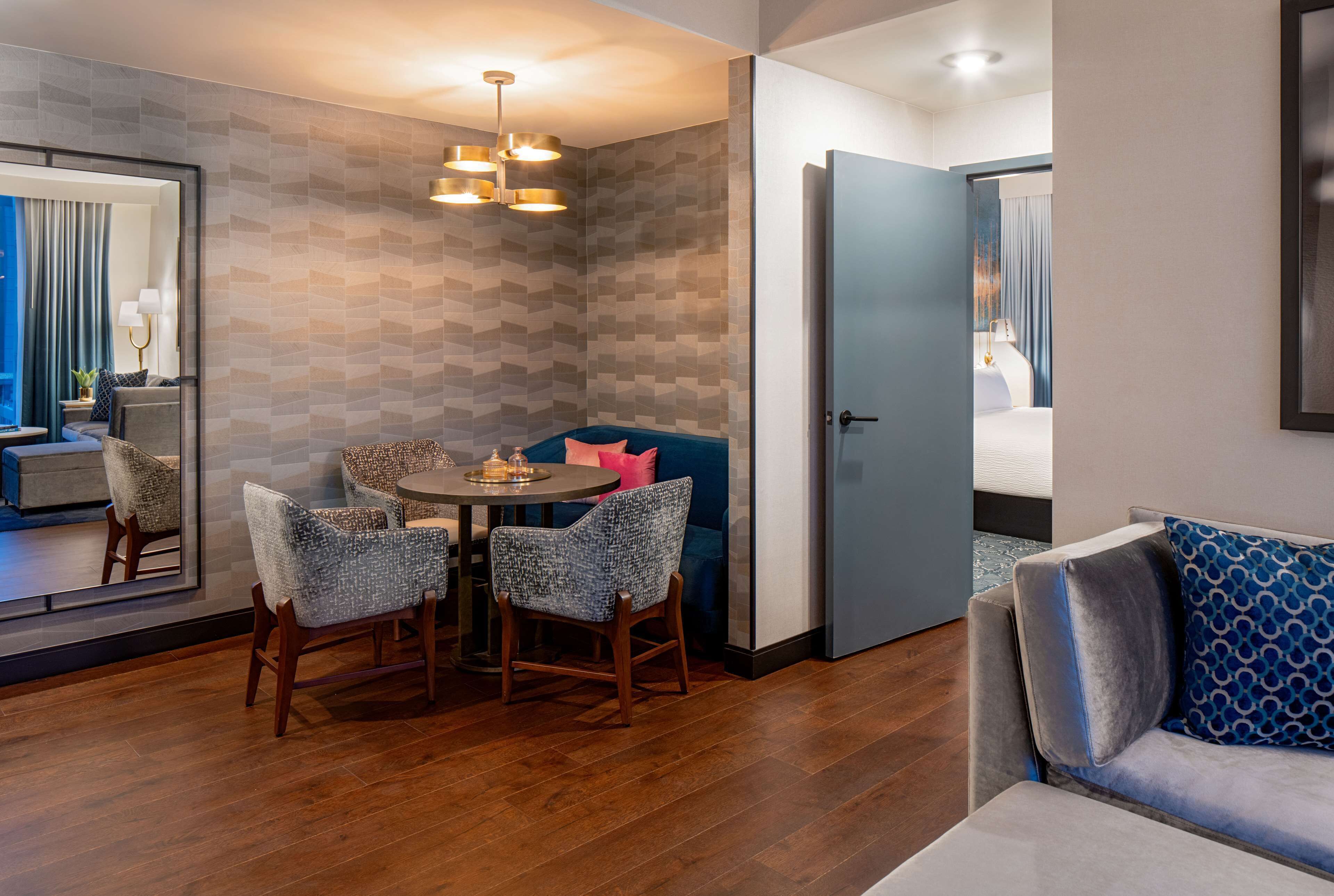 Tempo by Hilton Nashville Downtown Tempo by Hilton Nashville Downtown