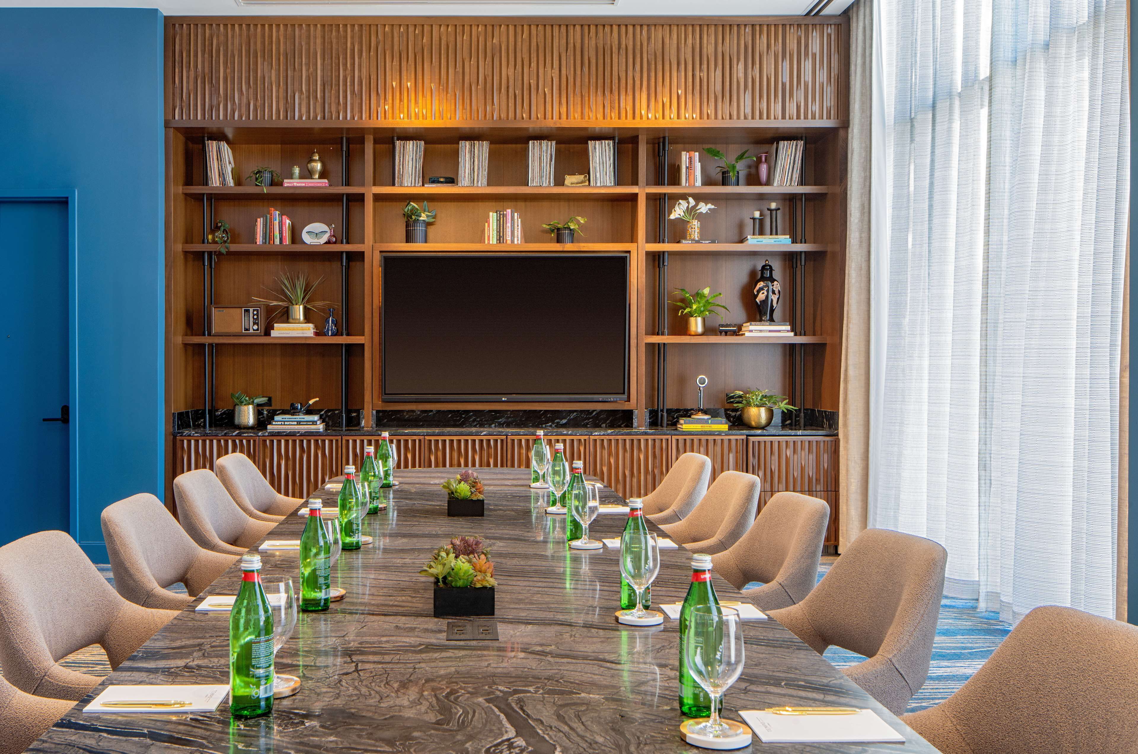 Tempo by Hilton Nashville Downtown Tempo by Hilton Nashville Downtown