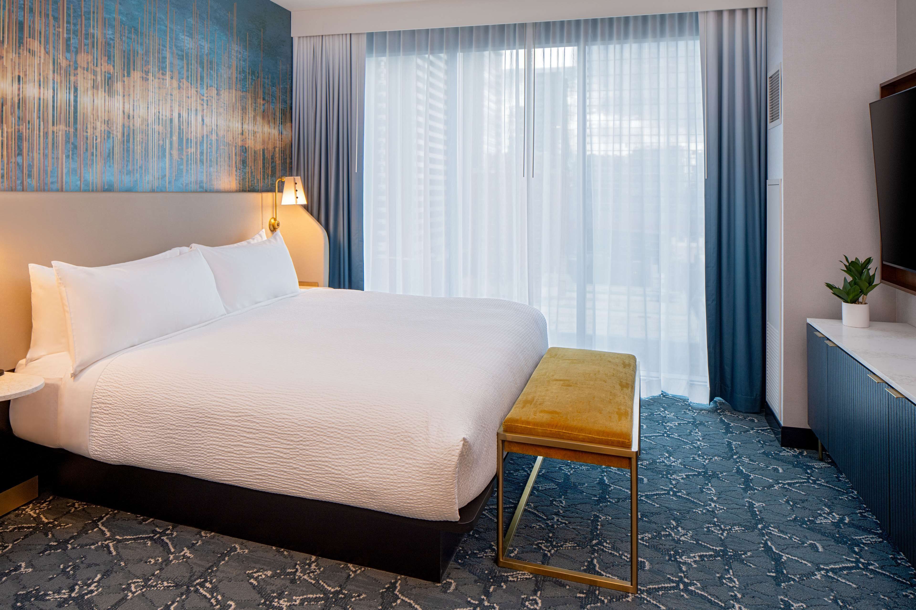 Tempo by Hilton Nashville Downtown Tempo by Hilton Nashville Downtown