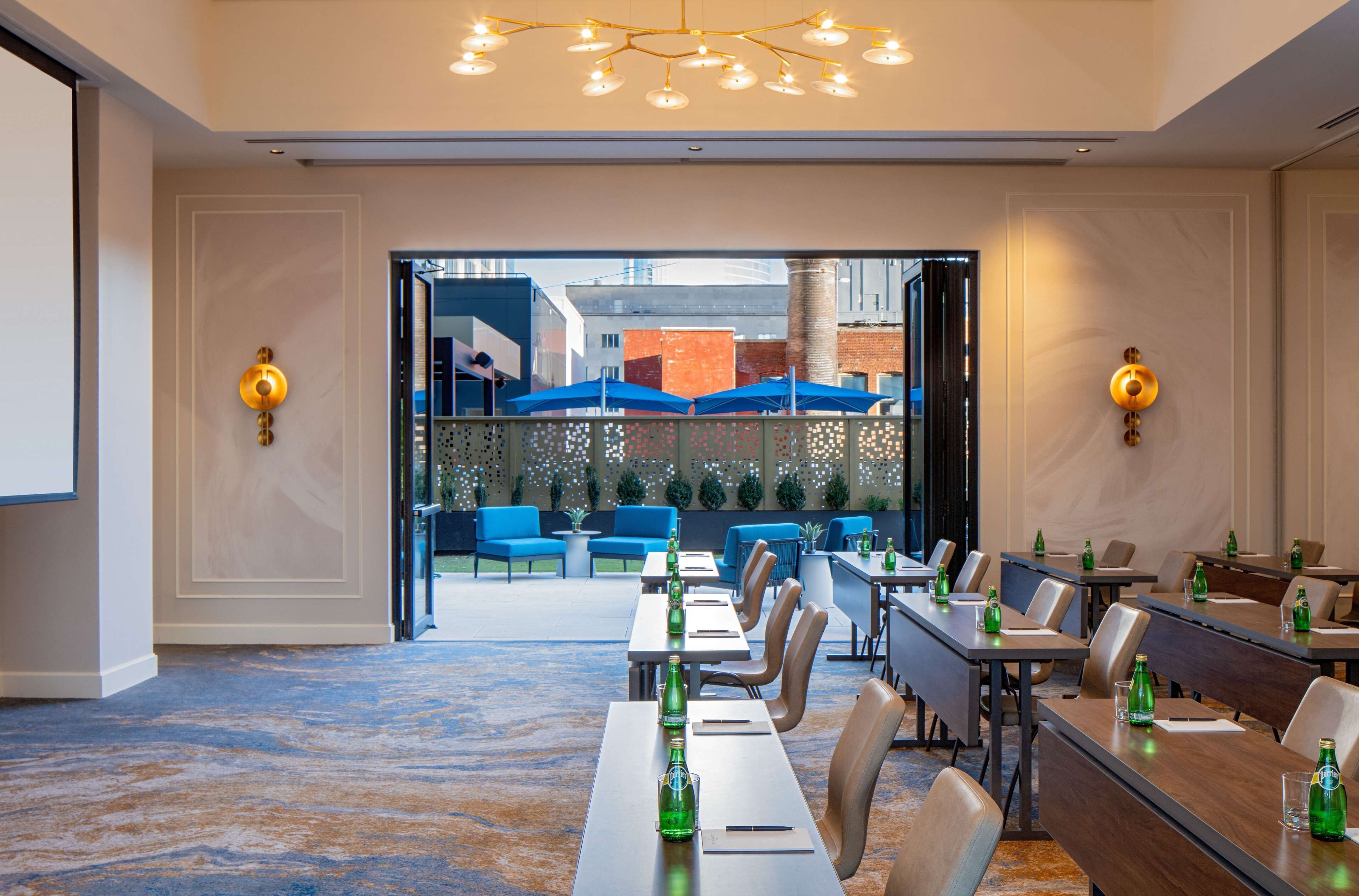 Tempo by Hilton Nashville Downtown Tempo by Hilton Nashville Downtown