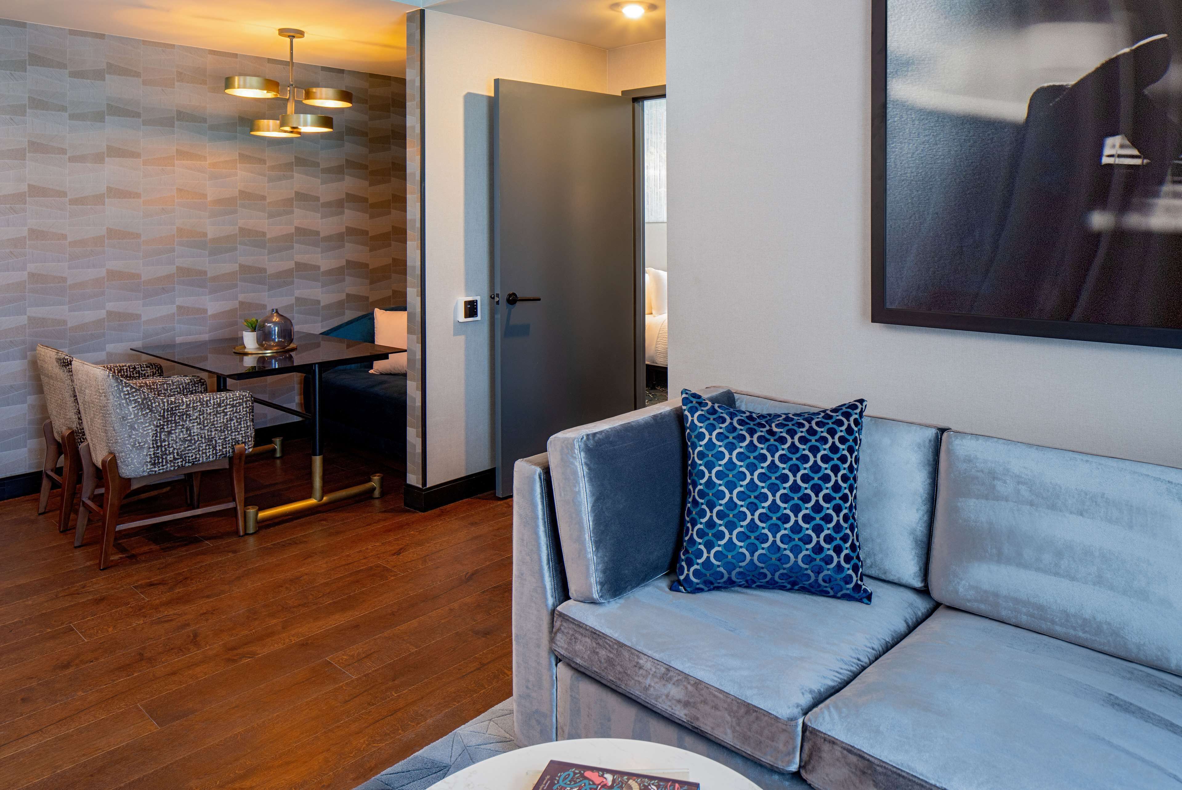 Tempo by Hilton Nashville Downtown Tempo by Hilton Nashville Downtown