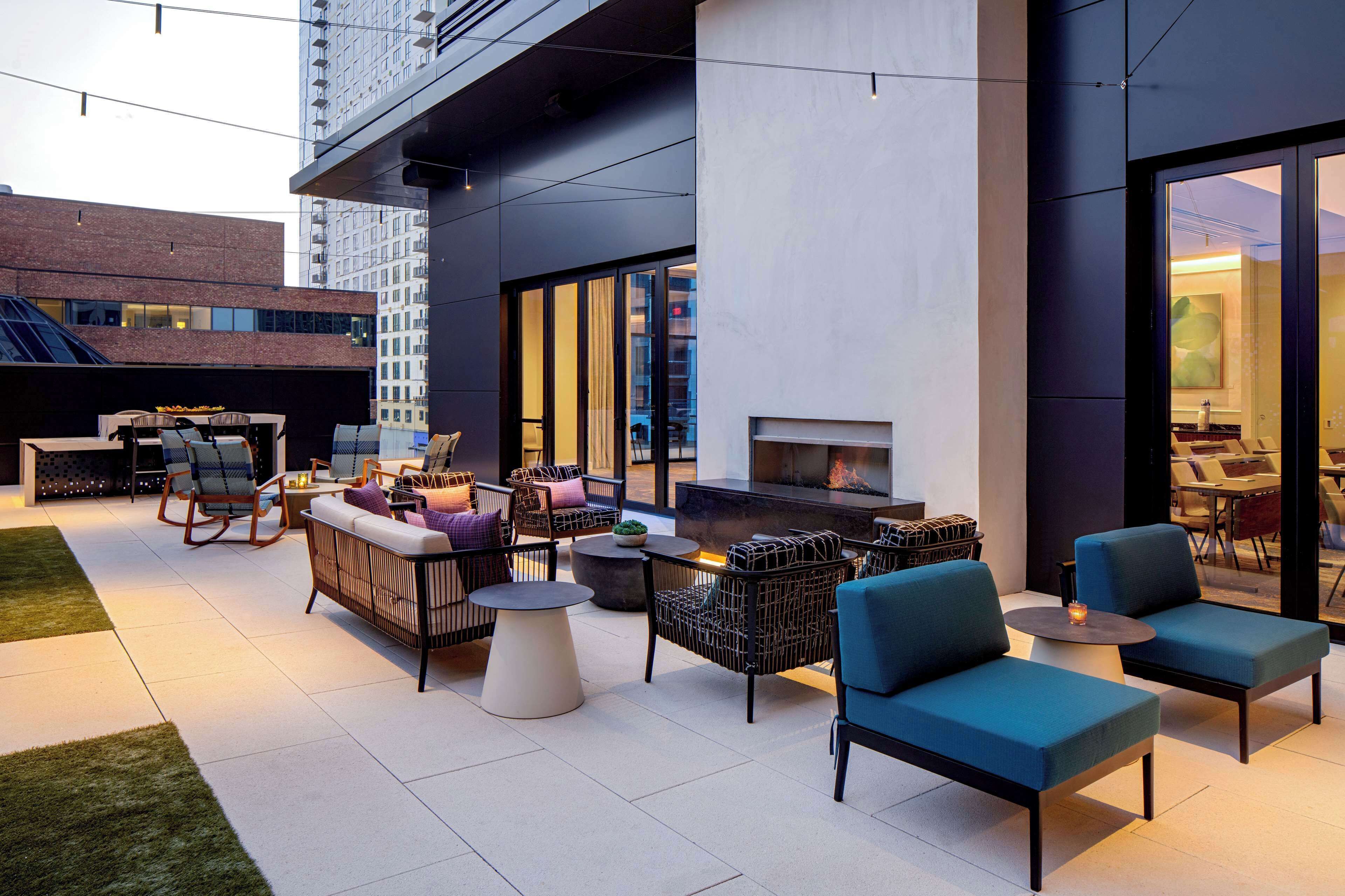 Tempo by Hilton Nashville Downtown Tempo by Hilton Nashville Downtown