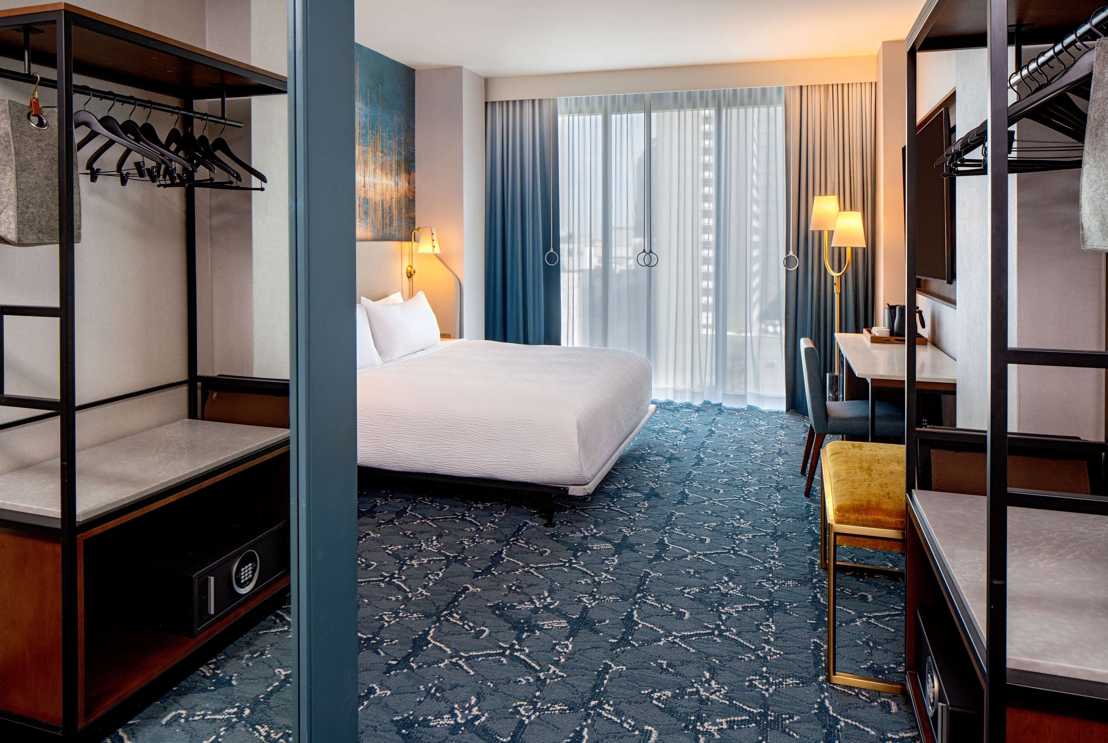 Tempo by Hilton Nashville Downtown Tempo by Hilton Nashville Downtown